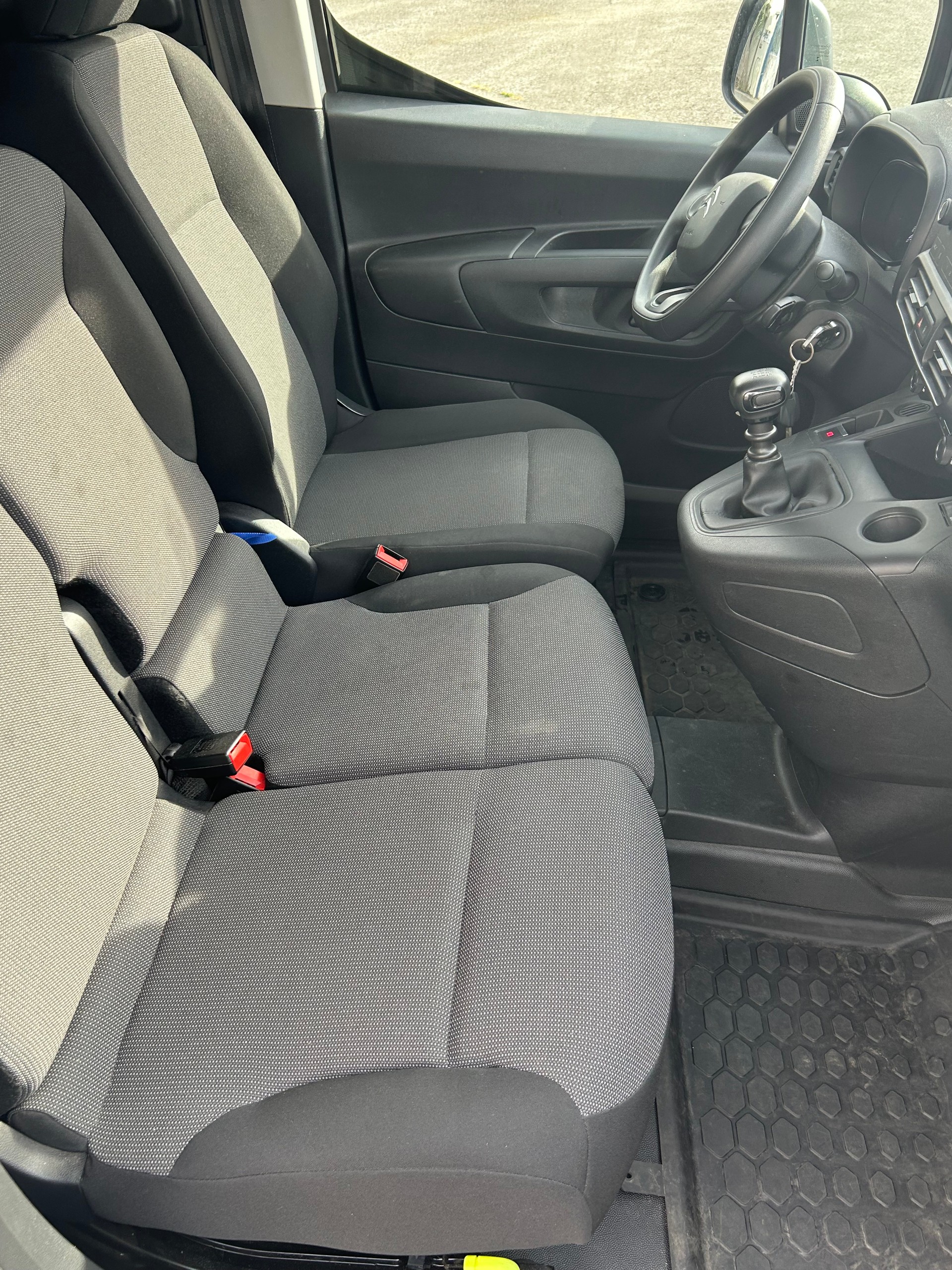 CITROEN Berlingo Van 1.2 Pure Tech 110 s/s Driver 650kg-image-8