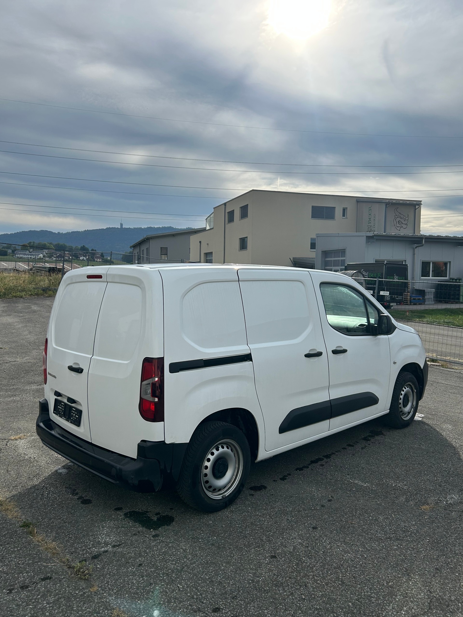 CITROEN Berlingo Van 1.2 Pure Tech 110 s/s Driver 650kg-image-2