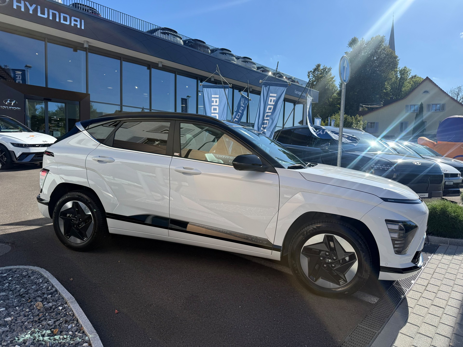 HYUNDAI Kona EV 65.4 kWh Vertex-showroom-element-3