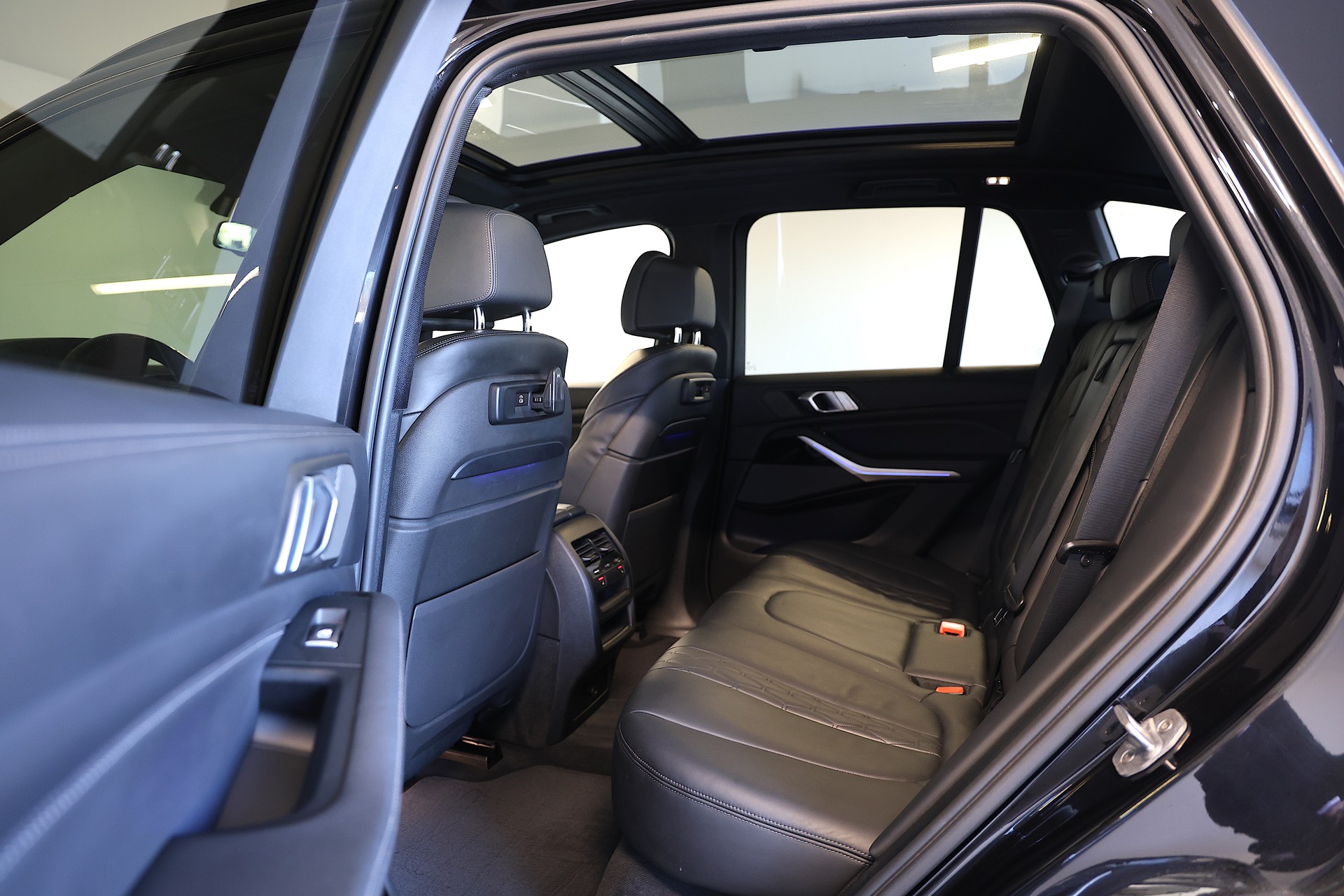 BMW X5 40d xDrive SAG M-Sport-image-18