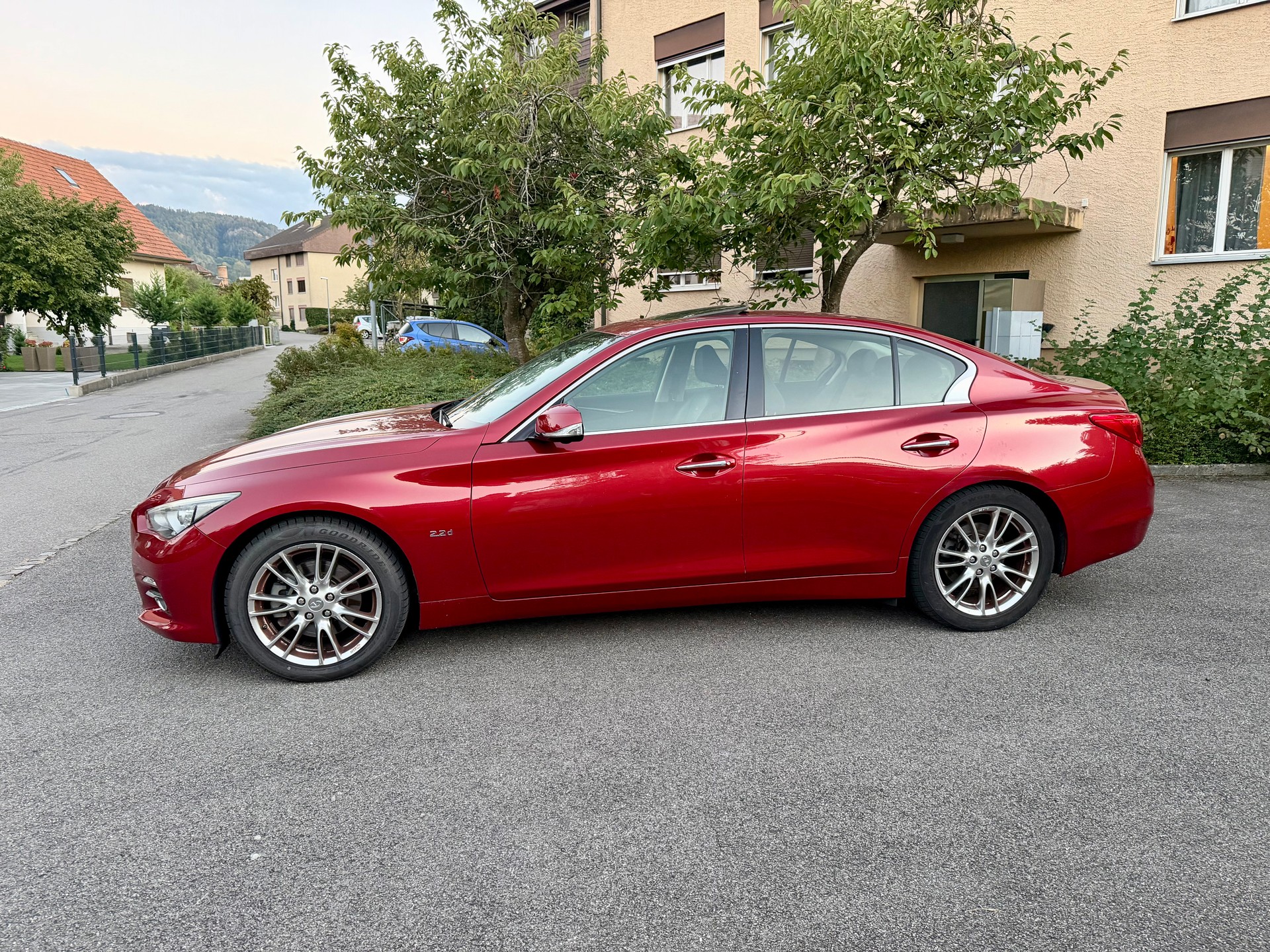 INFINITI Q50 2.2d Premium Executive Automatic-image-2