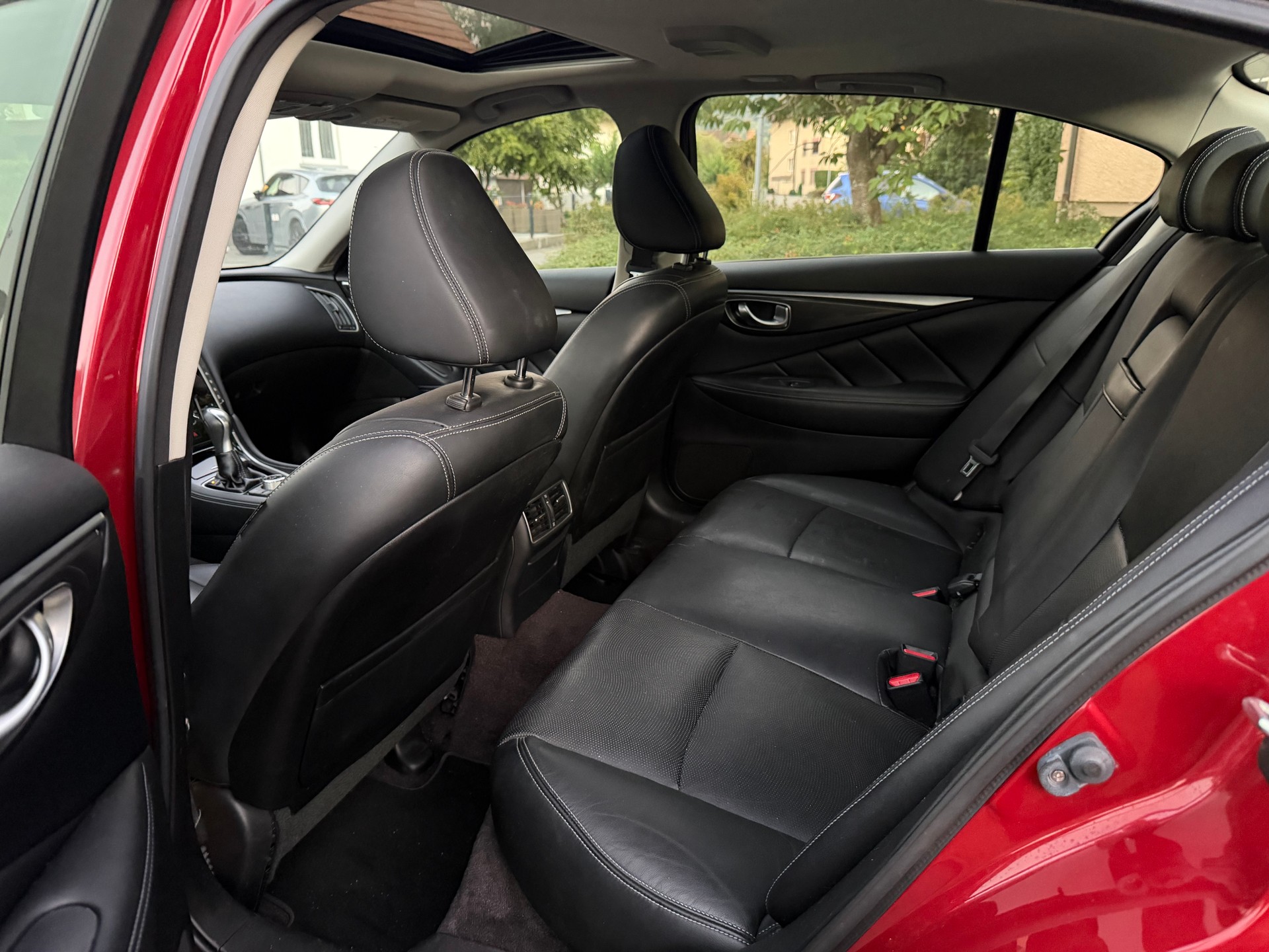 INFINITI Q50 2.2d Premium Executive Automatic-image-12