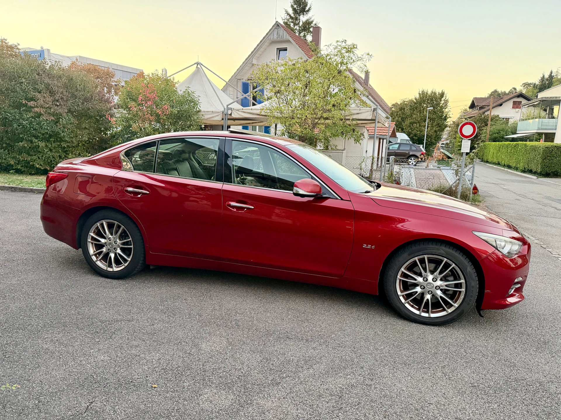 INFINITI Q50 2.2d Premium Executive Automatic-image-6