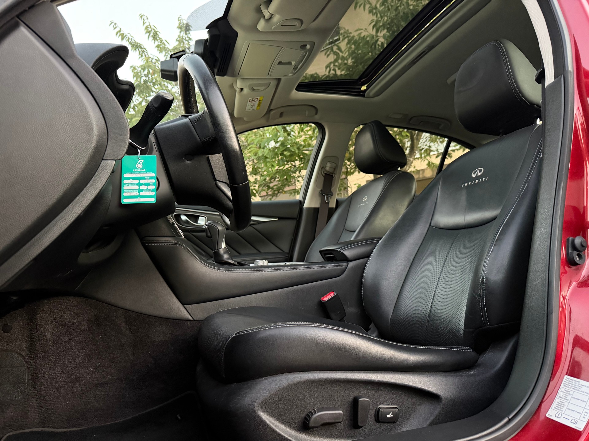INFINITI Q50 2.2d Premium Executive Automatic-image-11