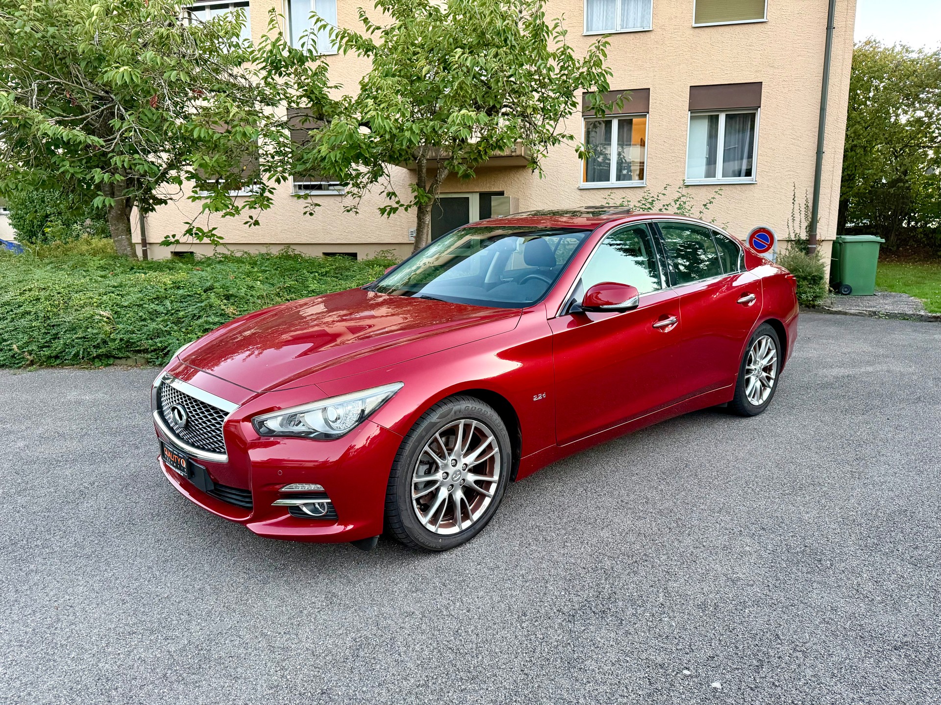 INFINITI Q50 2.2d Premium Executive Automatic-image-1