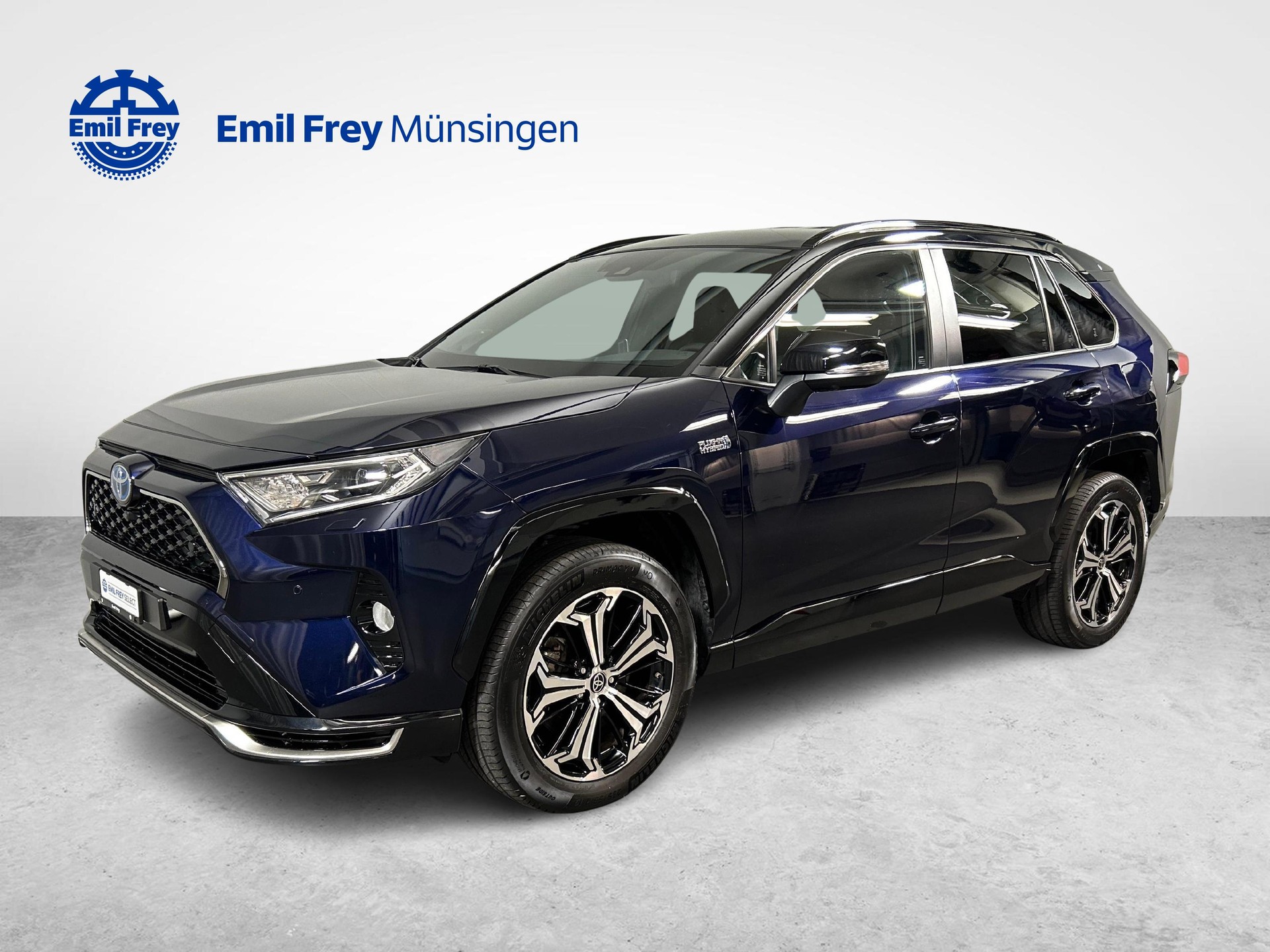 TOYOTA RAV4 2.5 Plug-In-Hybrid Platinum-showroom-element-1