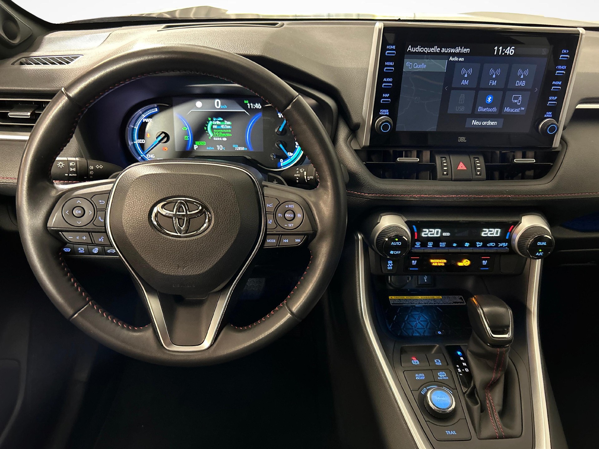 TOYOTA RAV4 2.5 Plug-In-Hybrid Platinum-image-5