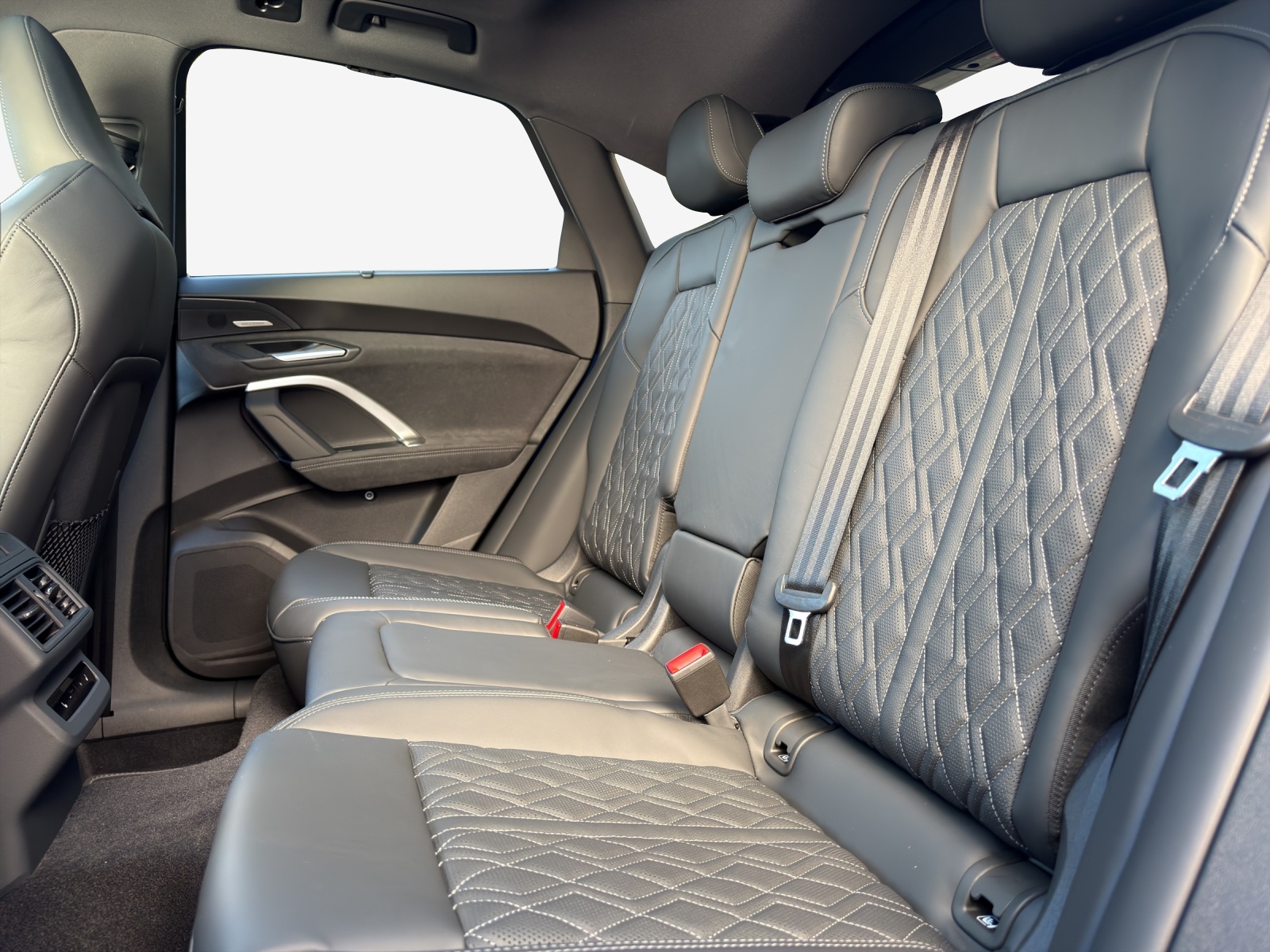 AUDI SQ5 Sportback TFSI quattro S-tronic-image-10