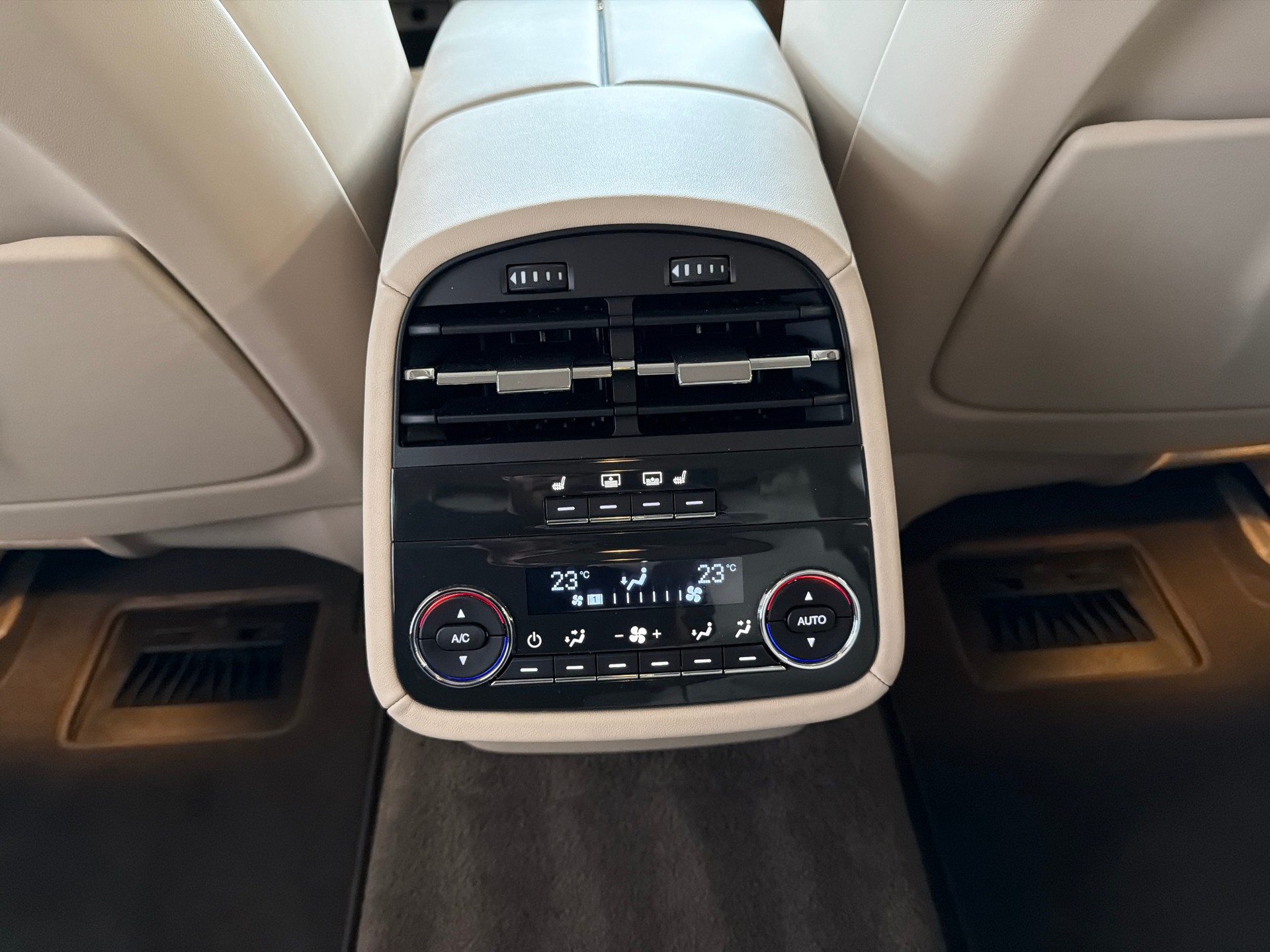 MASERATI Quattroporte 3.0 V6 S Q4 Automatica-image-14