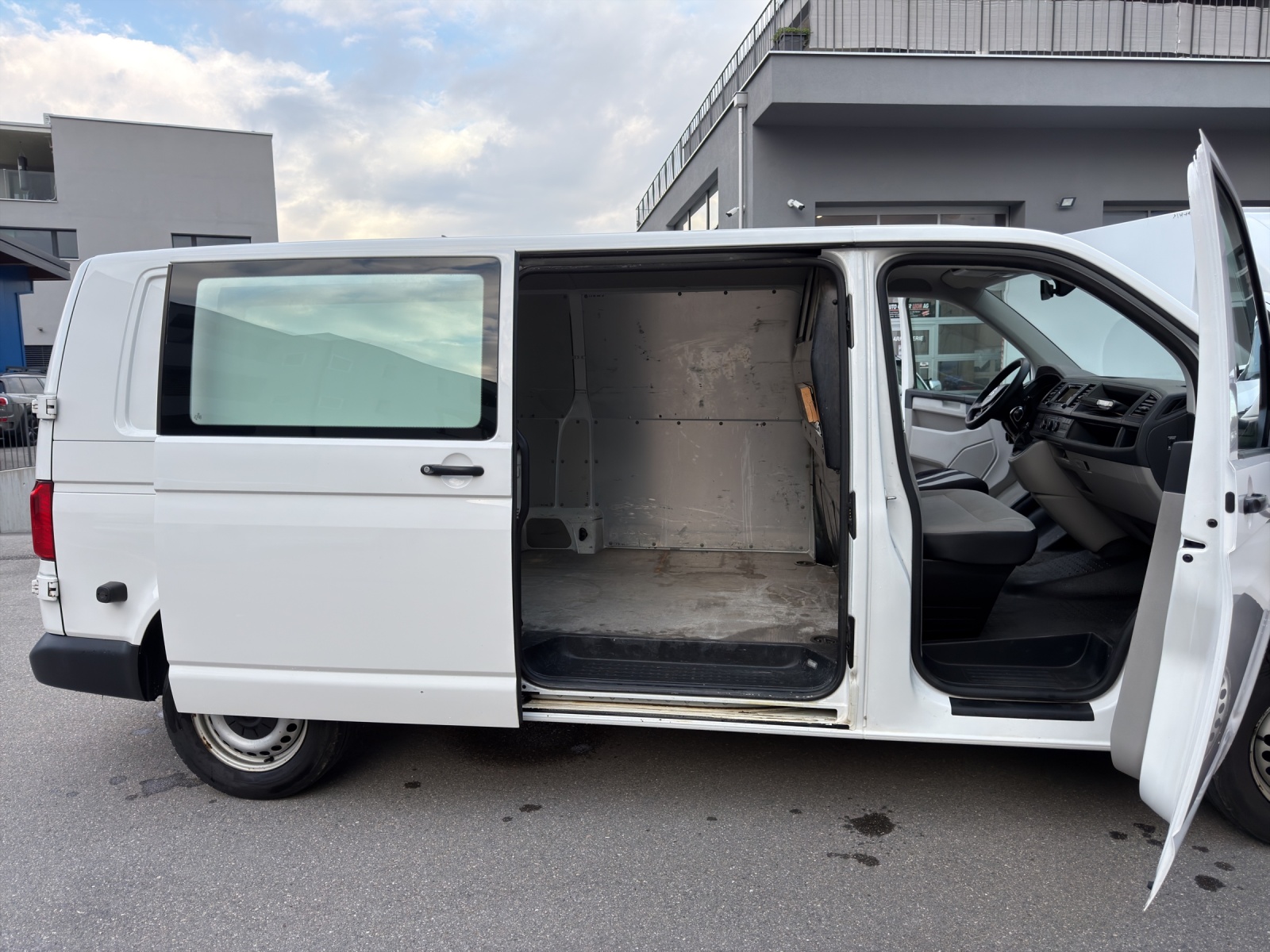 VW T6 2.0 TDI DSG-image-22