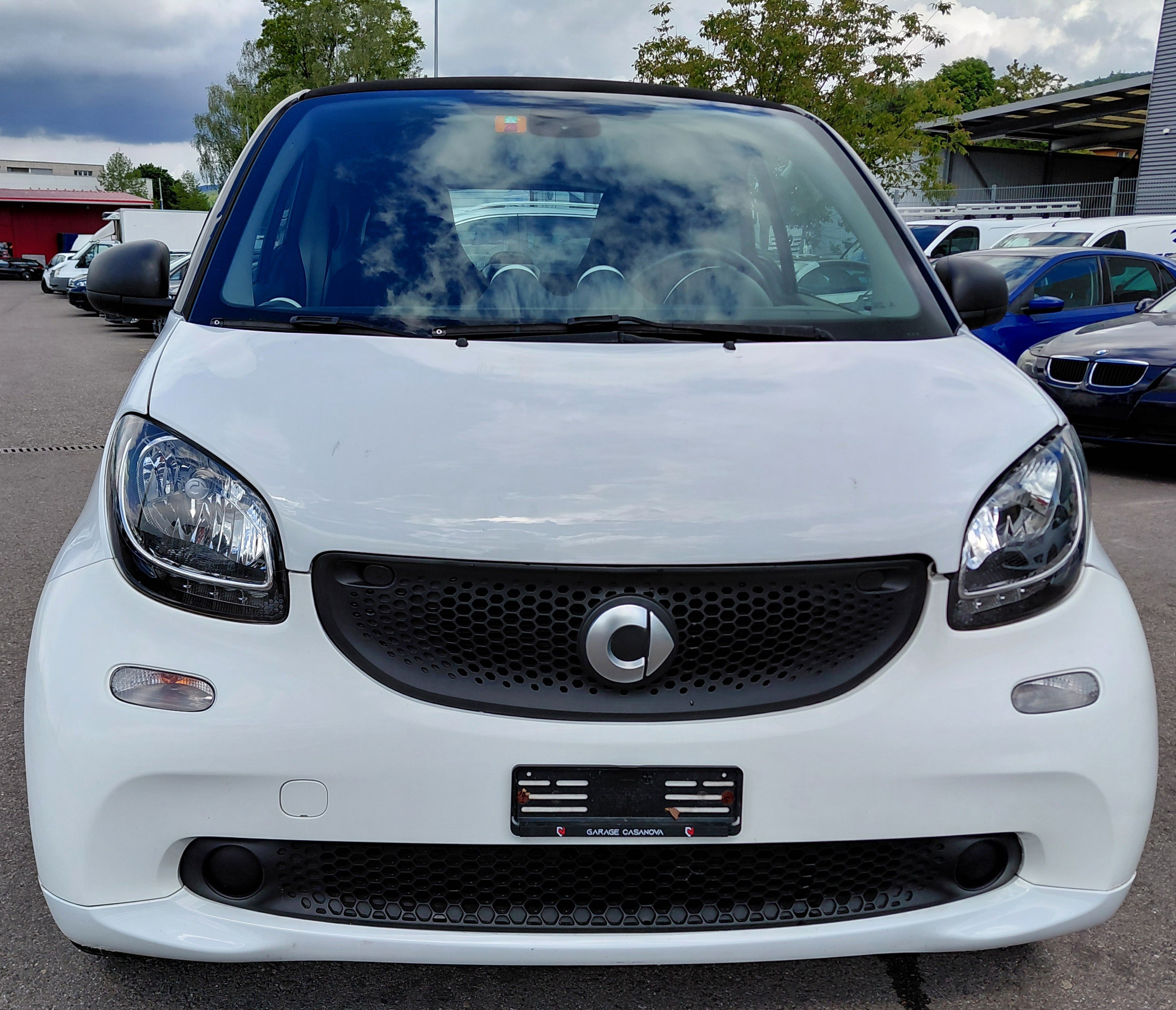 Car photo