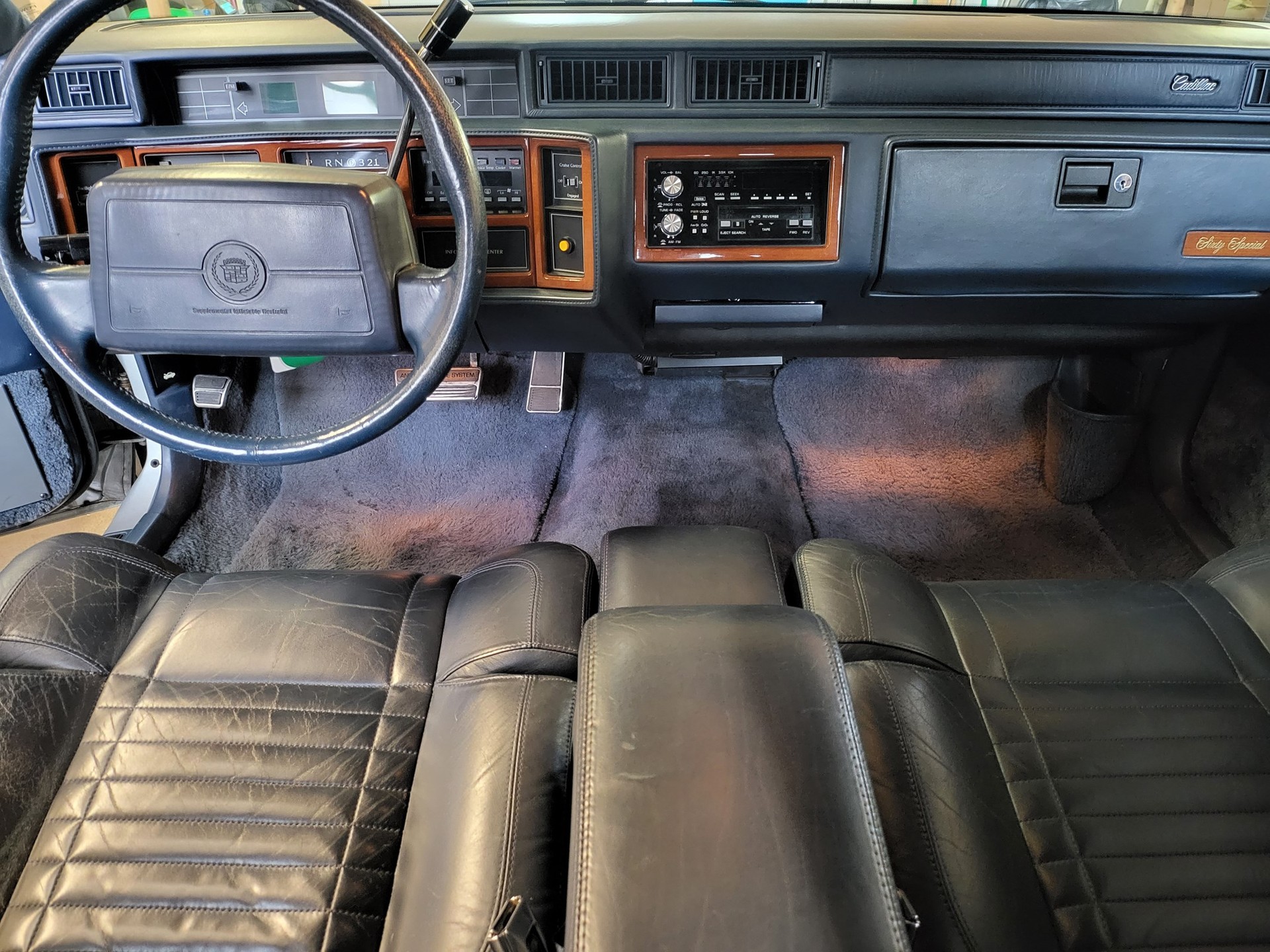 CADILLAC Deville 4.5 - Fleetwood Sixty Special-image-2