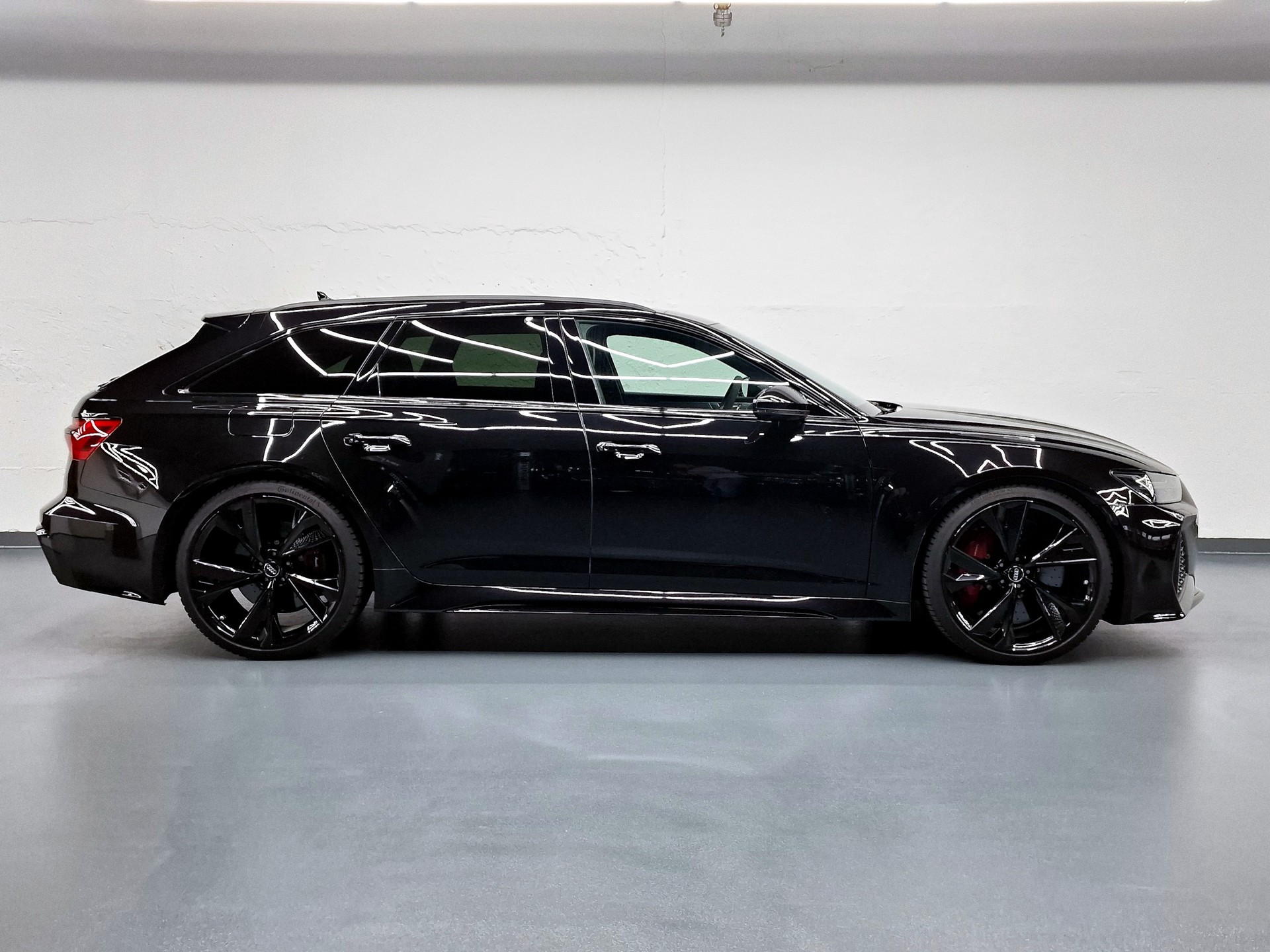 AUDI RS6 Avant 4.0 V8 TFSI quattro T-Tronic-image-0
