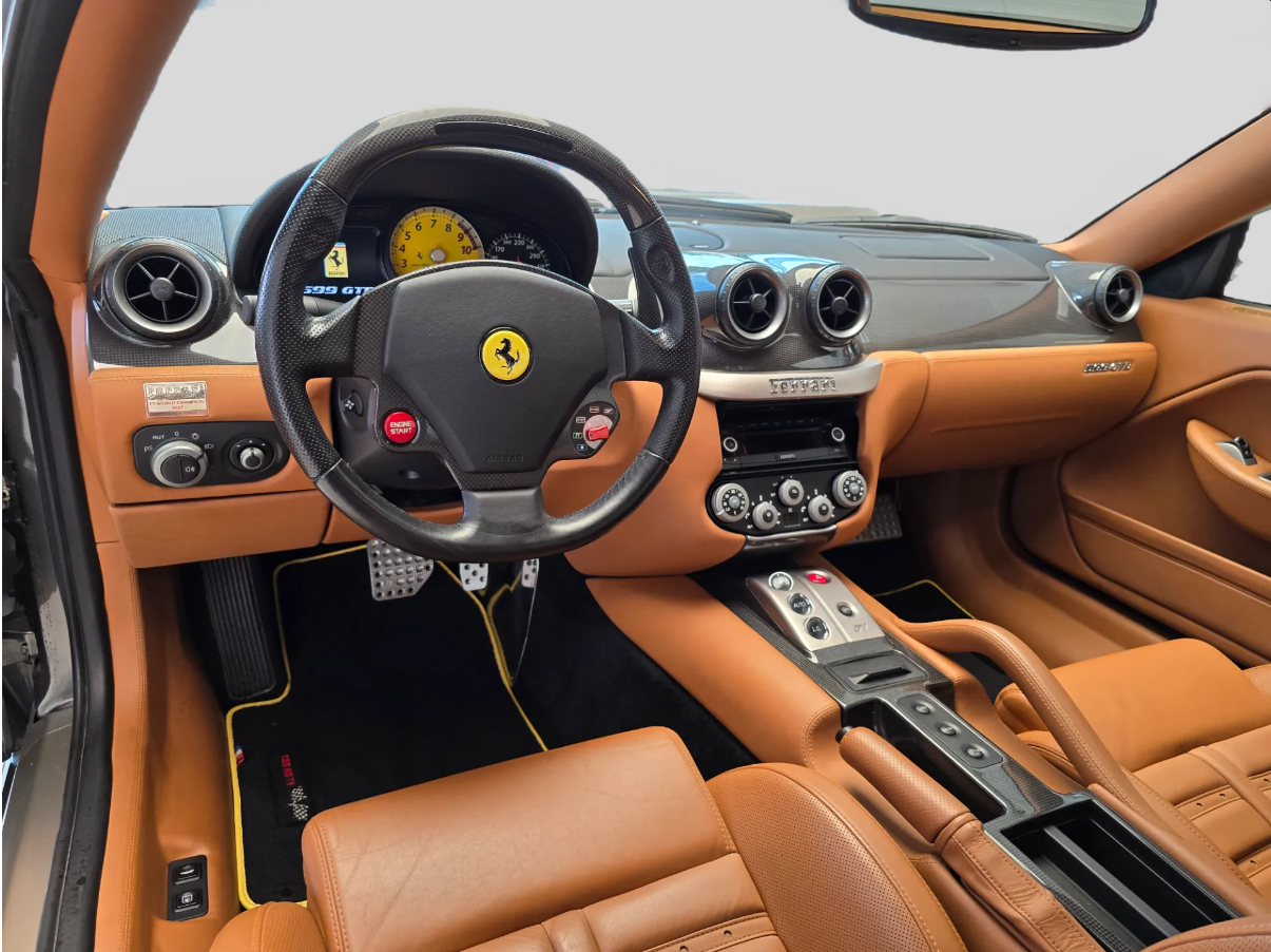 FERRARI 599 GTB-image-10