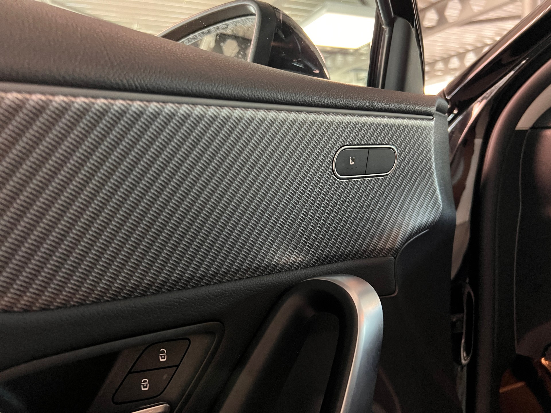 MERCEDES-BENZ A 200 7G-DCT-image-13