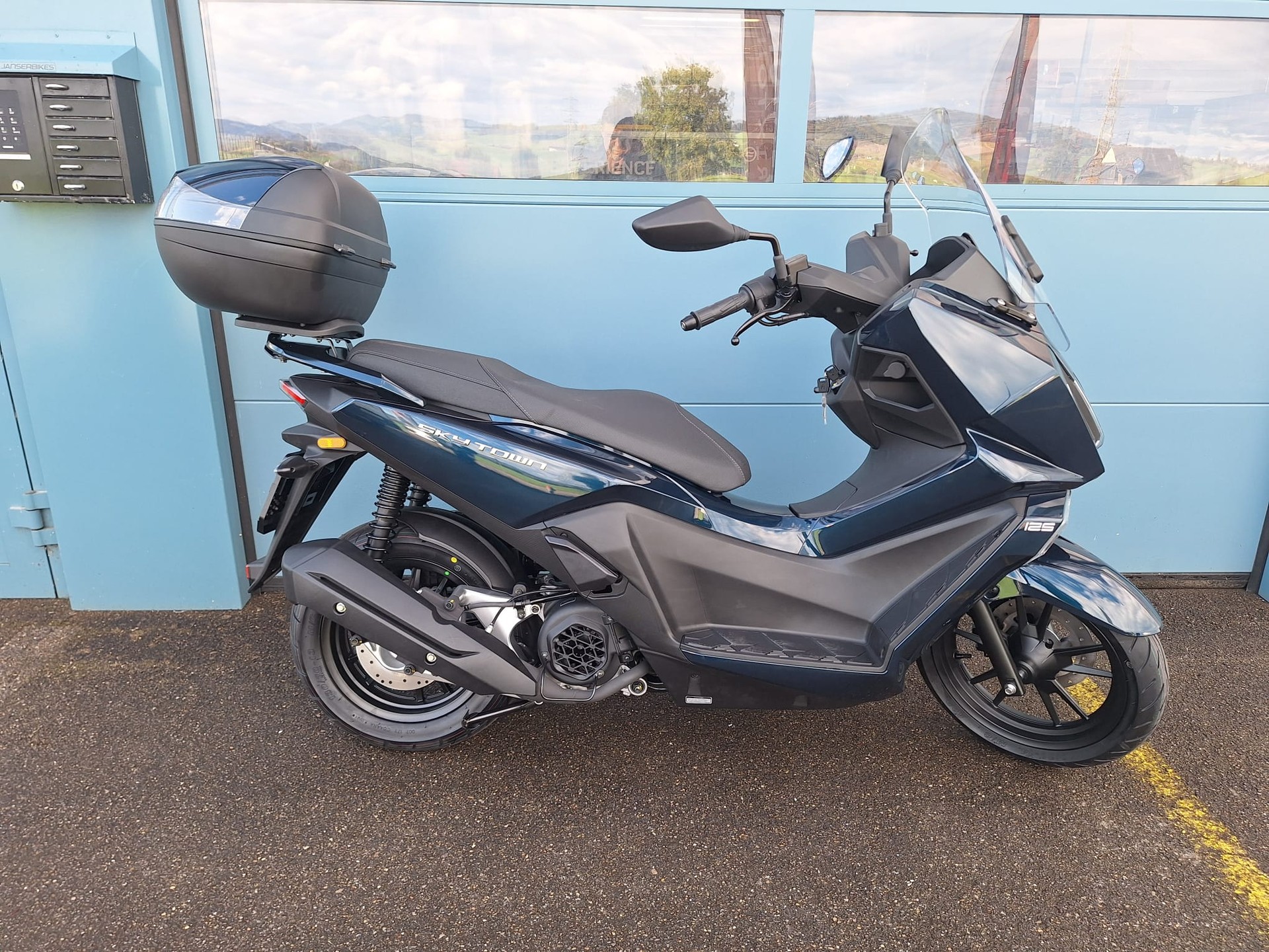 KYMCO SKY TOWN 125