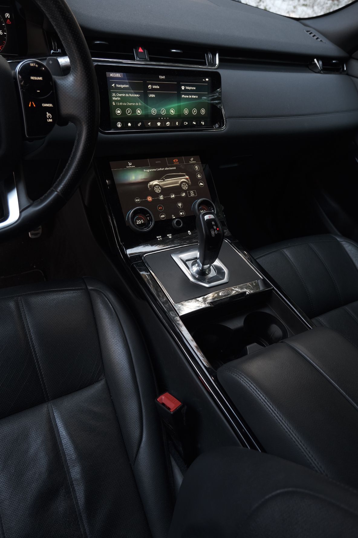 LAND ROVER Range Rover Evoque R-Dynamic P 200 SE AT9-image-11
