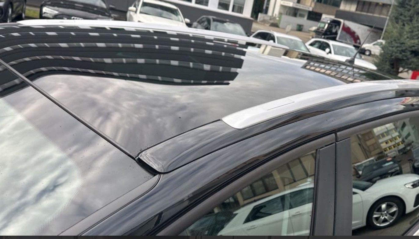 PEUGEOT 5008 1.6 16V T Family Automatic-image-8