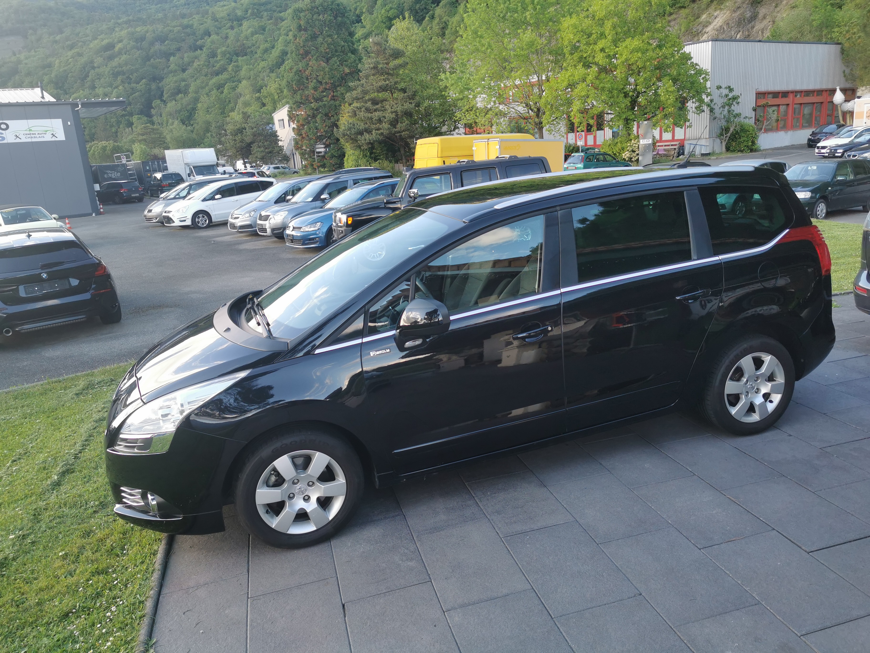 Car photo