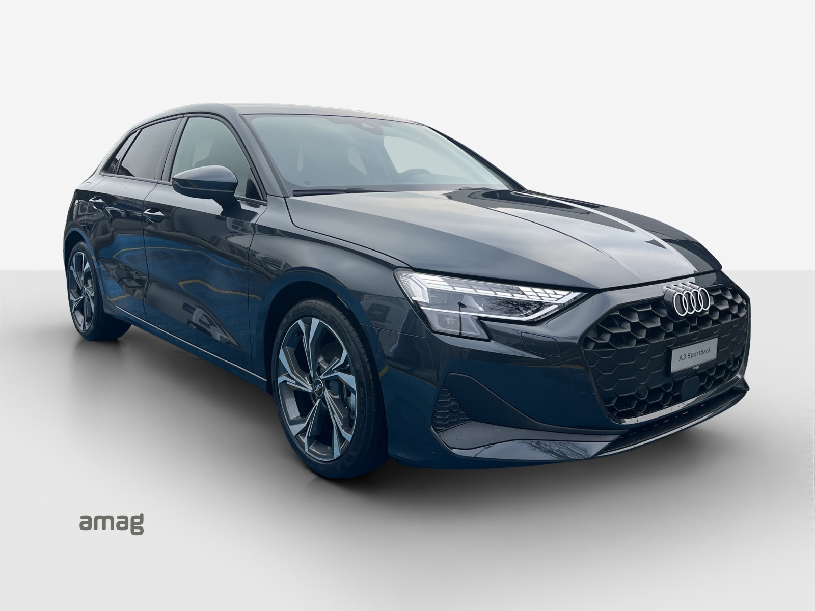 AUDI A3 Sportback 35 TFSI Attraction S-tronic-image-5