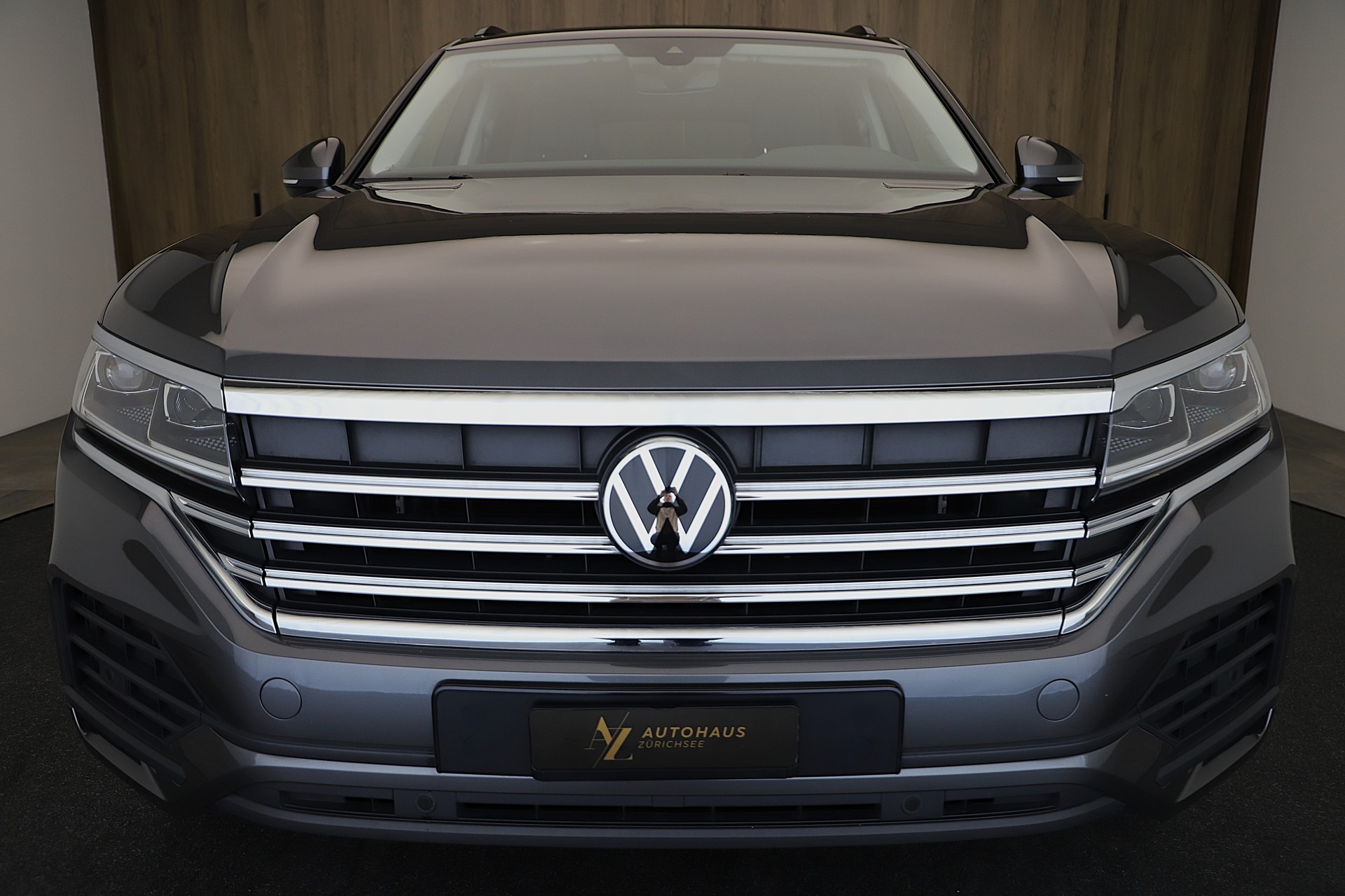 VW Touareg 3.0 TDI Tiptronic 231 PS 4Motion-image-1