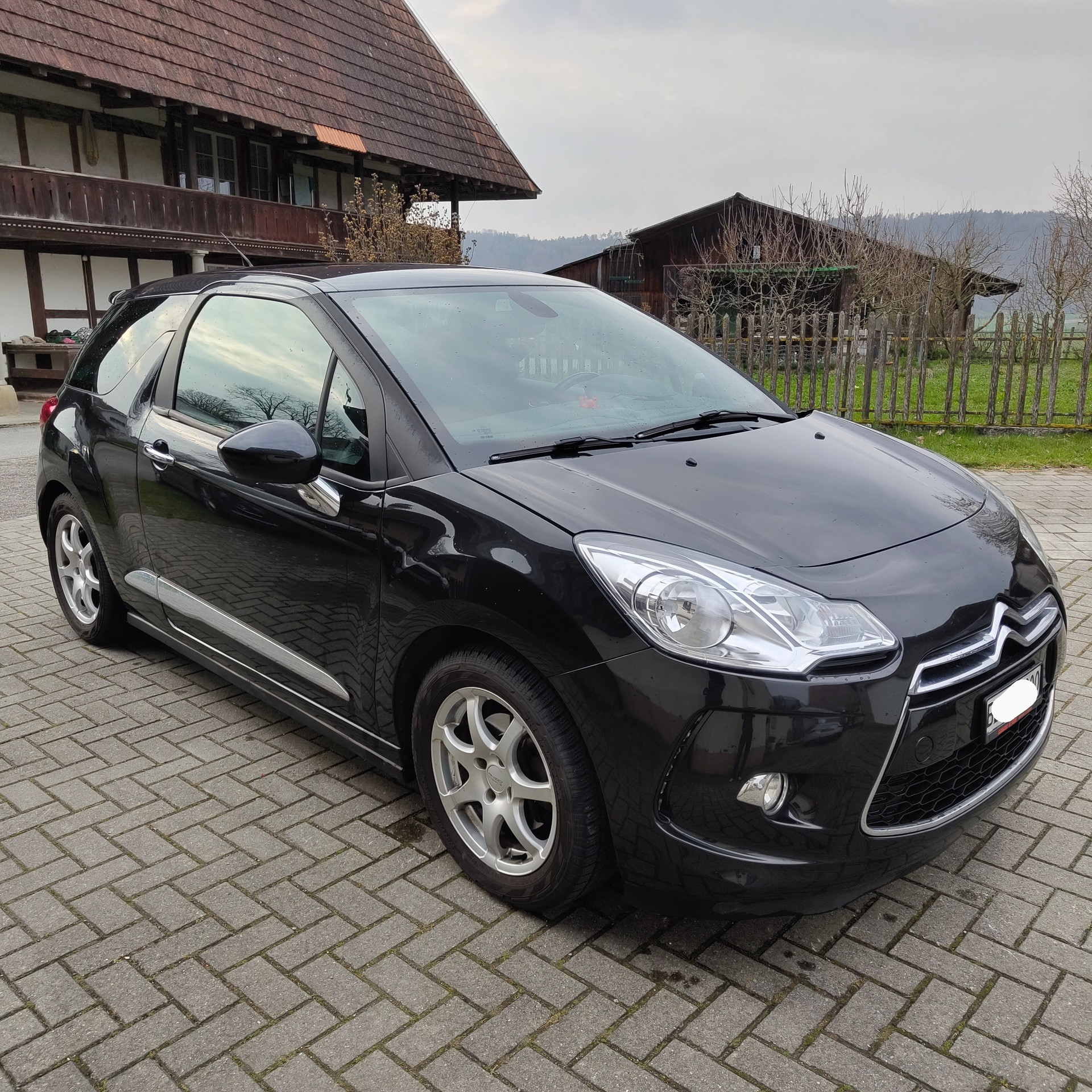 DS AUTOMOBILES DS3 1.6 THP Sport Chic-image-1