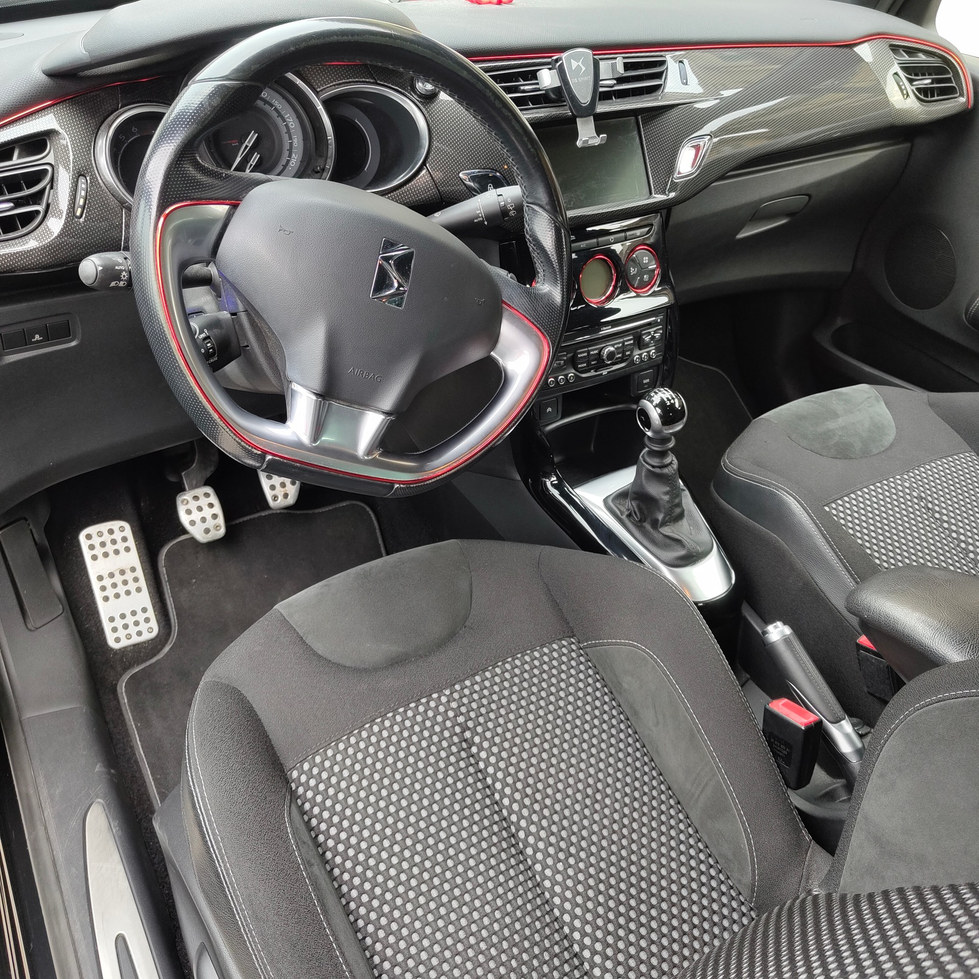 DS AUTOMOBILES DS3 1.6 THP Sport Chic-image-3