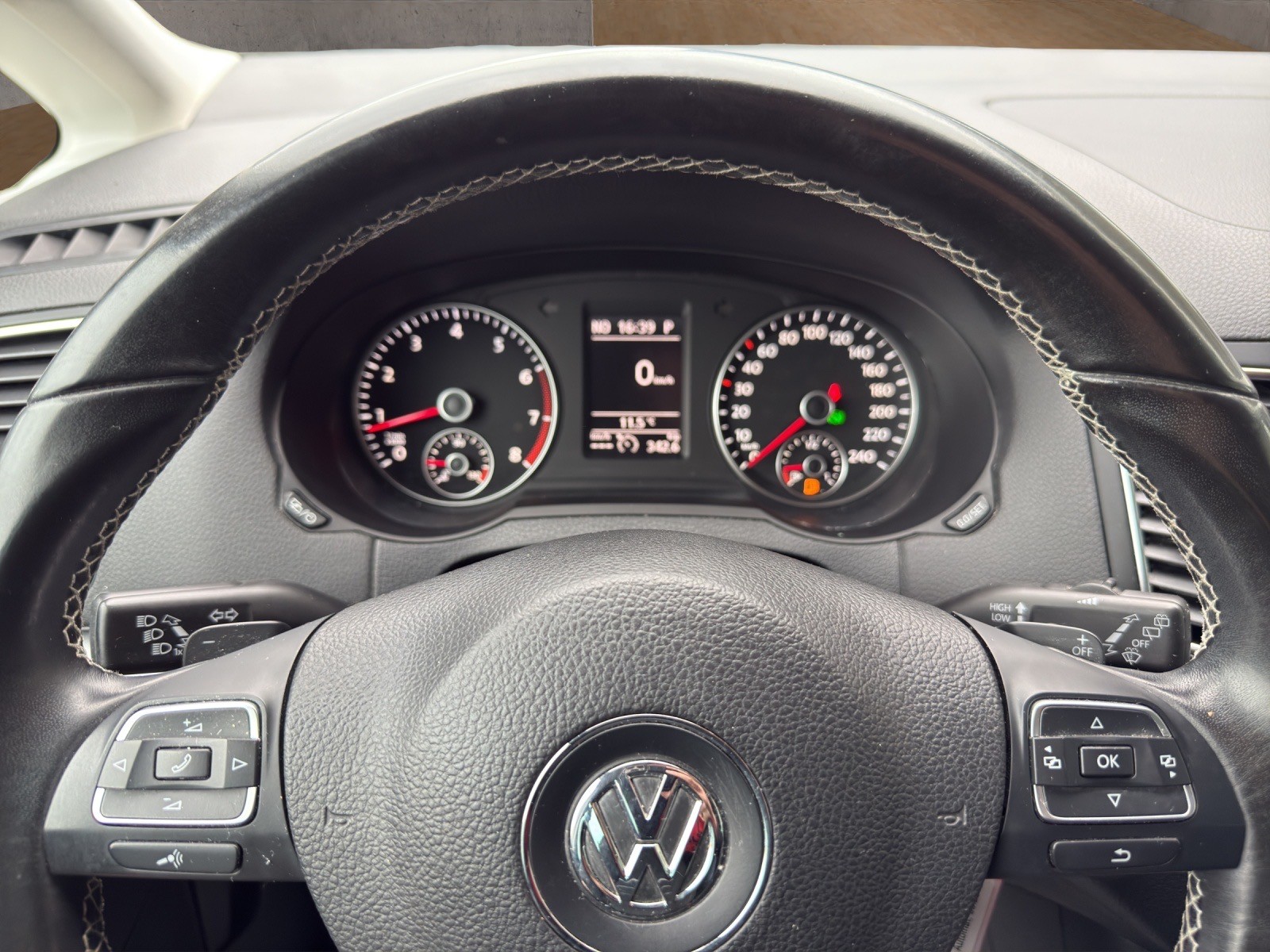 VW Sharan 1.4 TSI BMT Comfortline DSG-image-16
