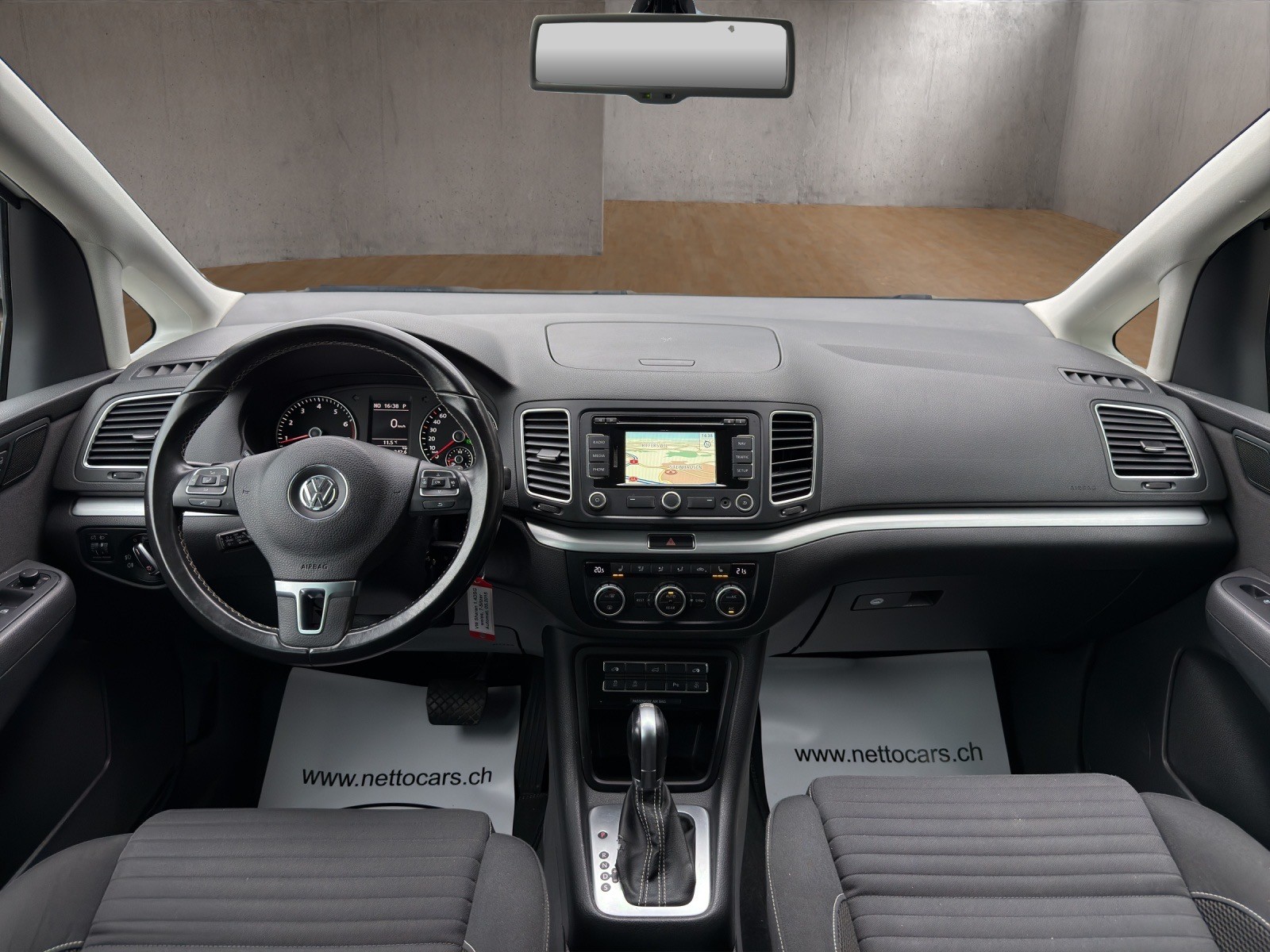 VW Sharan 1.4 TSI BMT Comfortline DSG-image-8