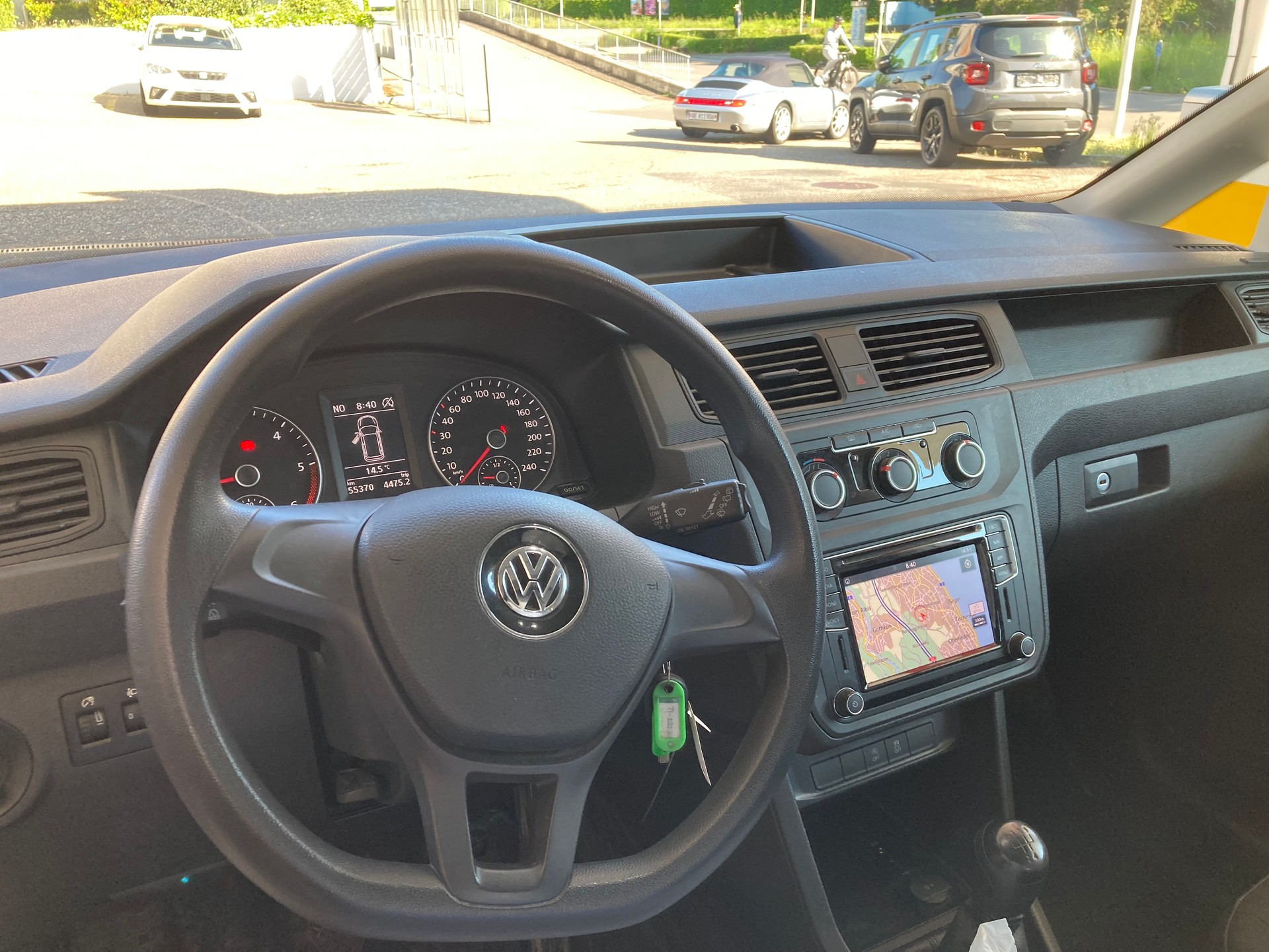 VW Caddy 2.0TDI BlueMotion Technology-image-4