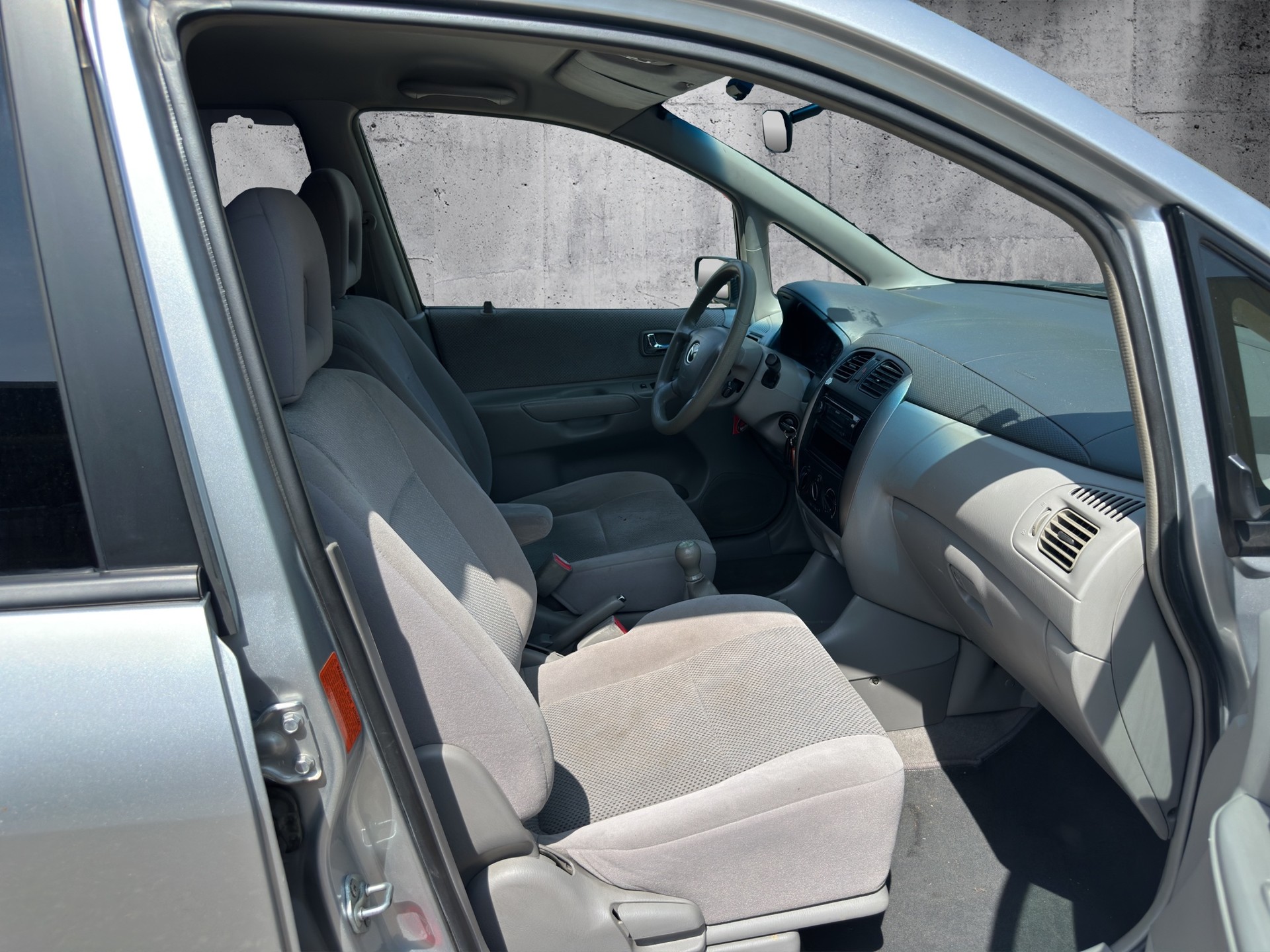 MAZDA Premacy 2.0-16V TD-image-9