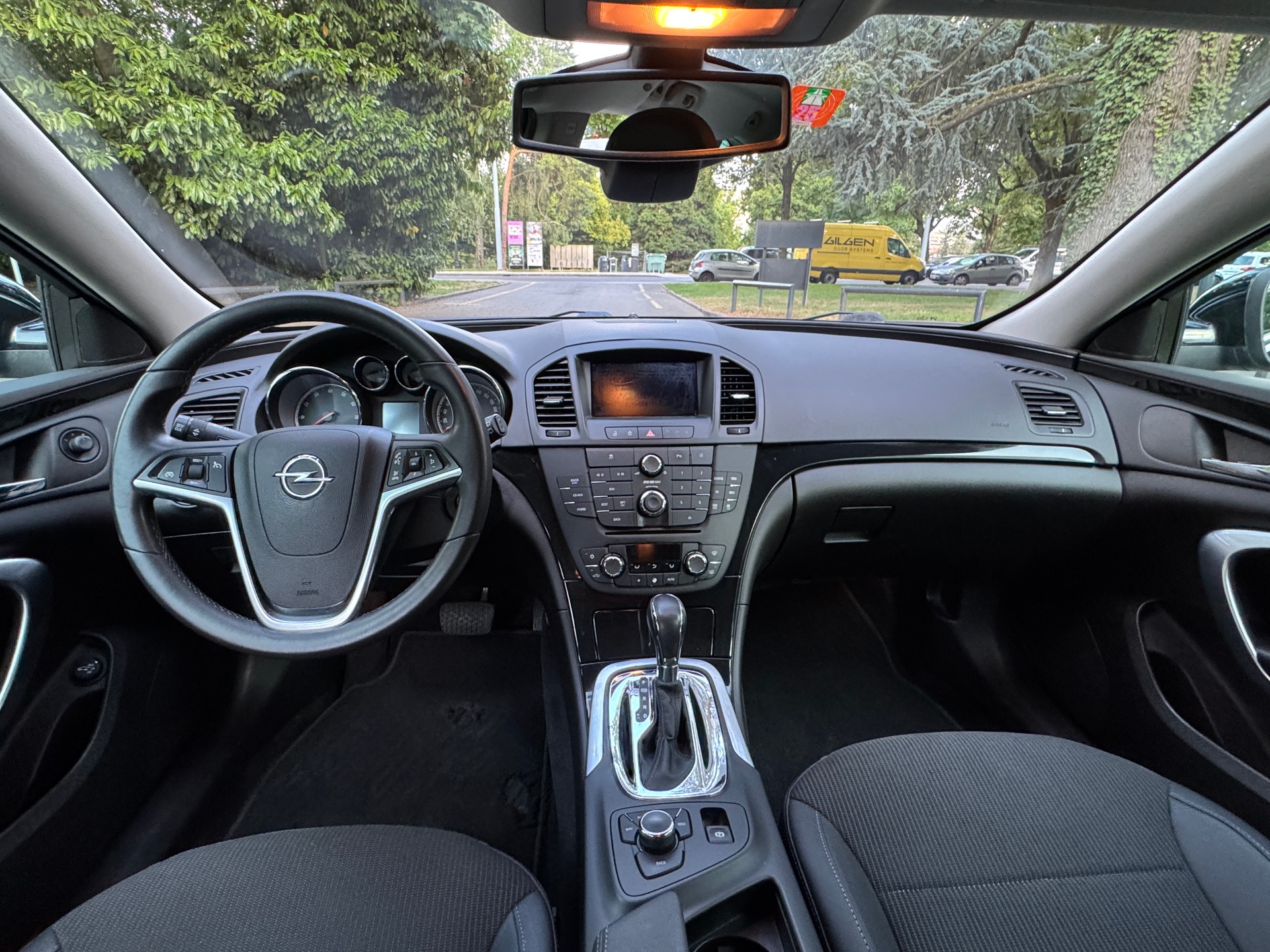 OPEL Insignia Sports Tourer 2.0 Turbo Automatic-image-11