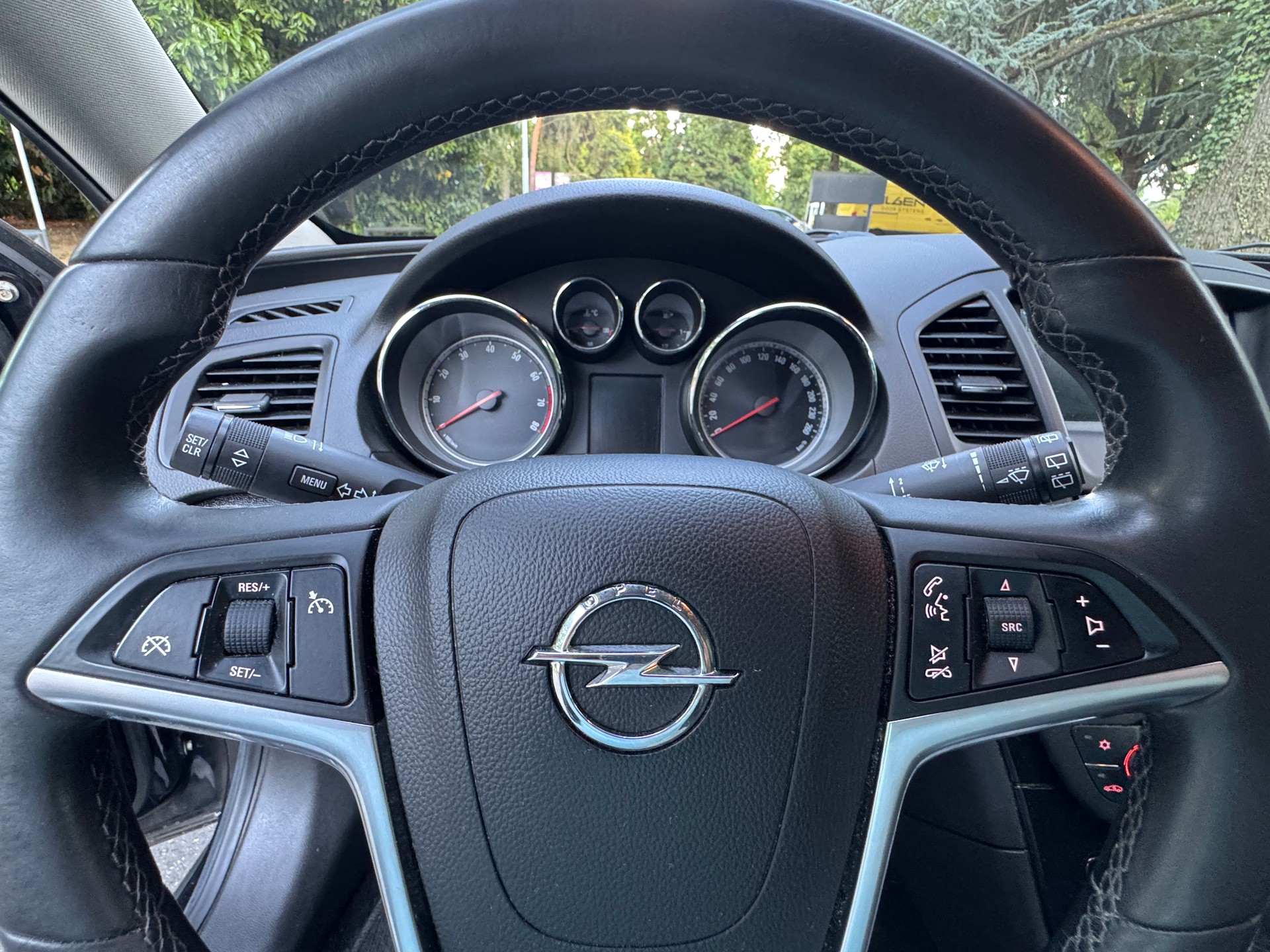 OPEL Insignia Sports Tourer 2.0 Turbo Automatic-image-12