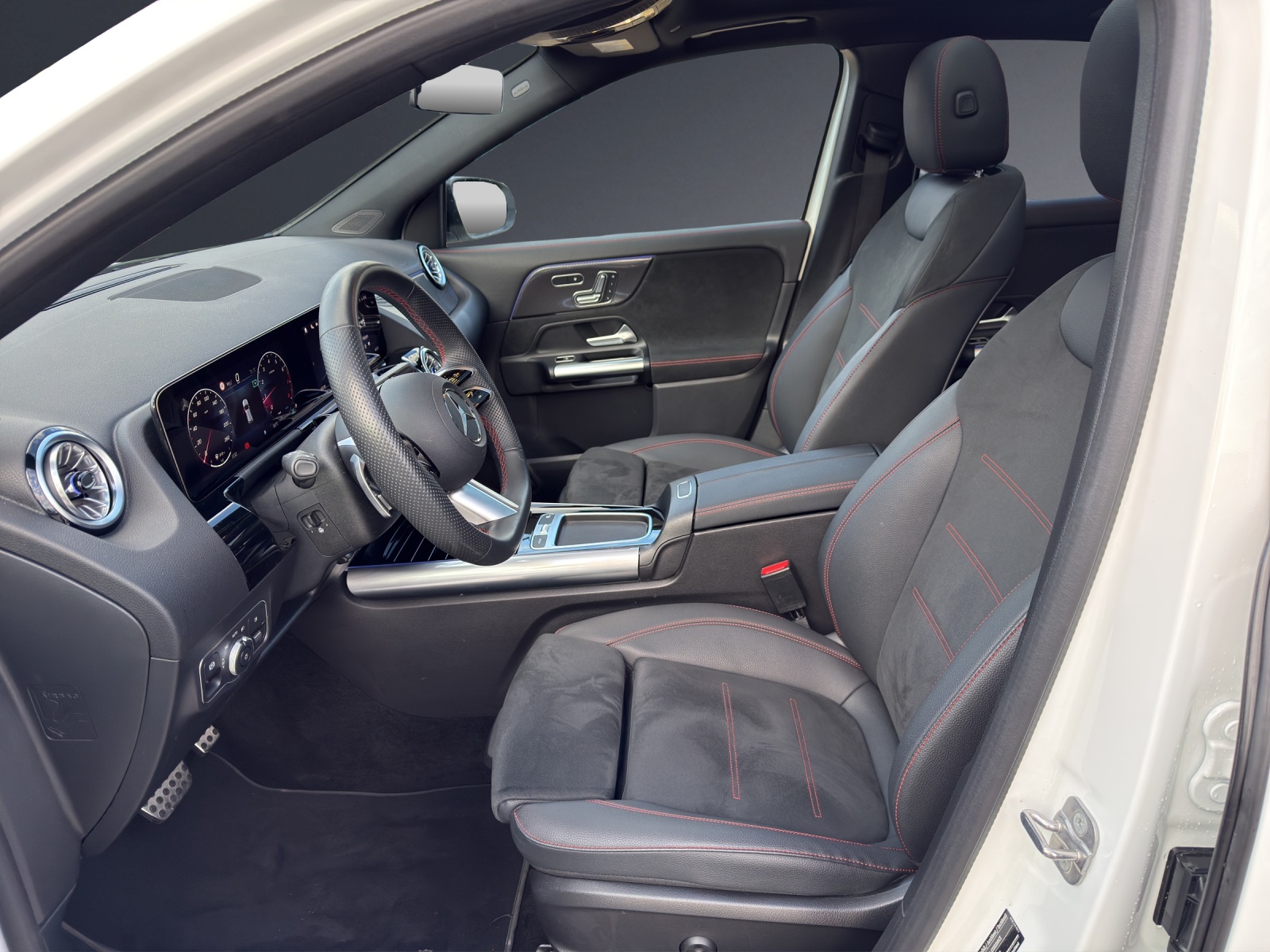 MERCEDES-BENZ GLA 220 4Matic 8G-DCT-image-5