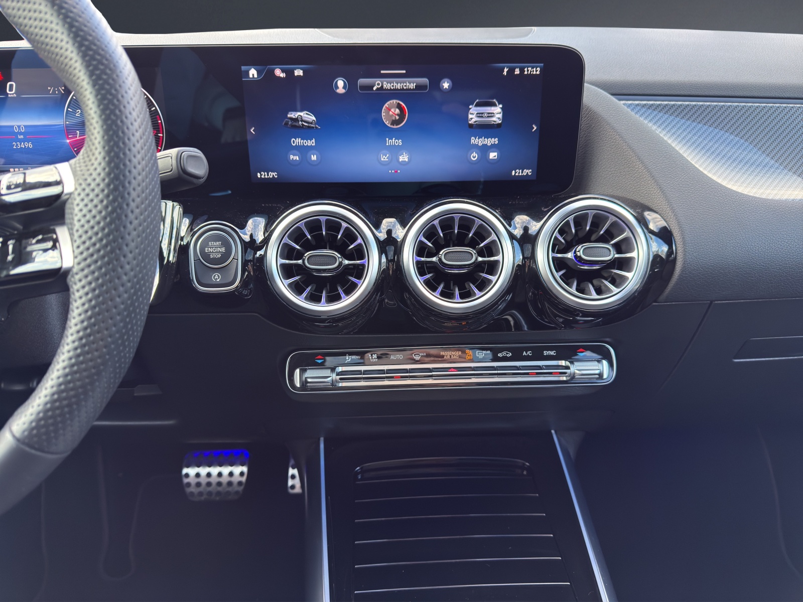 MERCEDES-BENZ GLA 220 4Matic 8G-DCT-image-8