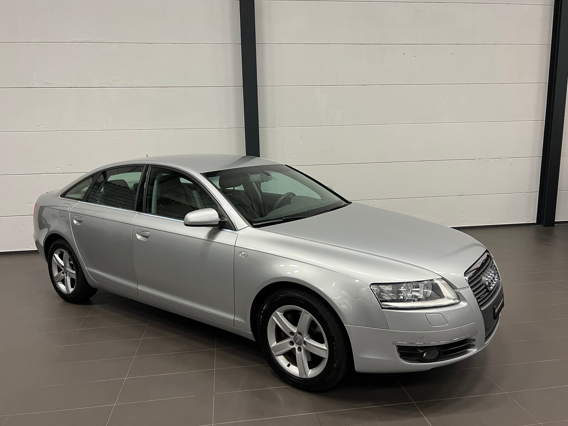AUDI A6 Limousine 3.2 V6 FSI quattro-image-3