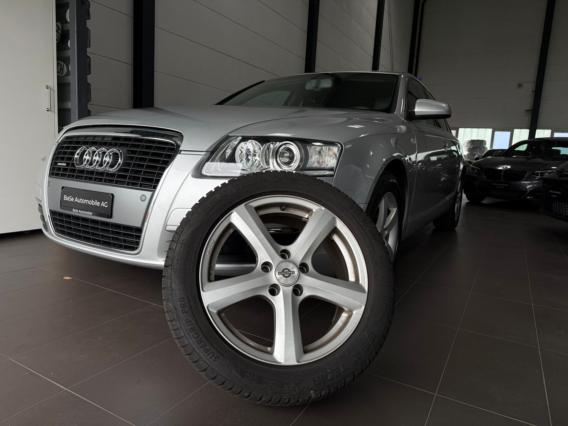 AUDI A6 Limousine 3.2 V6 FSI quattro-image-29