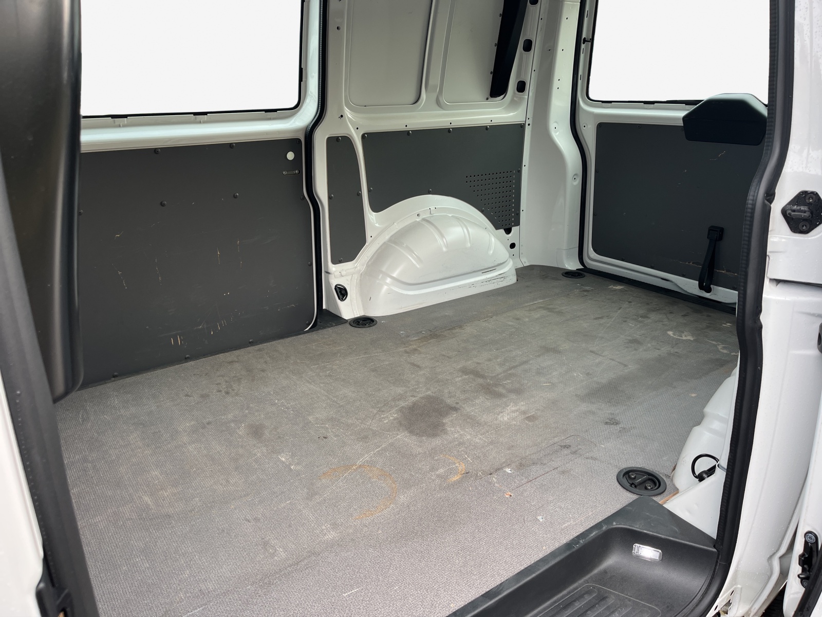 VW T6.1 2.0 TDI 4Motion-image-13