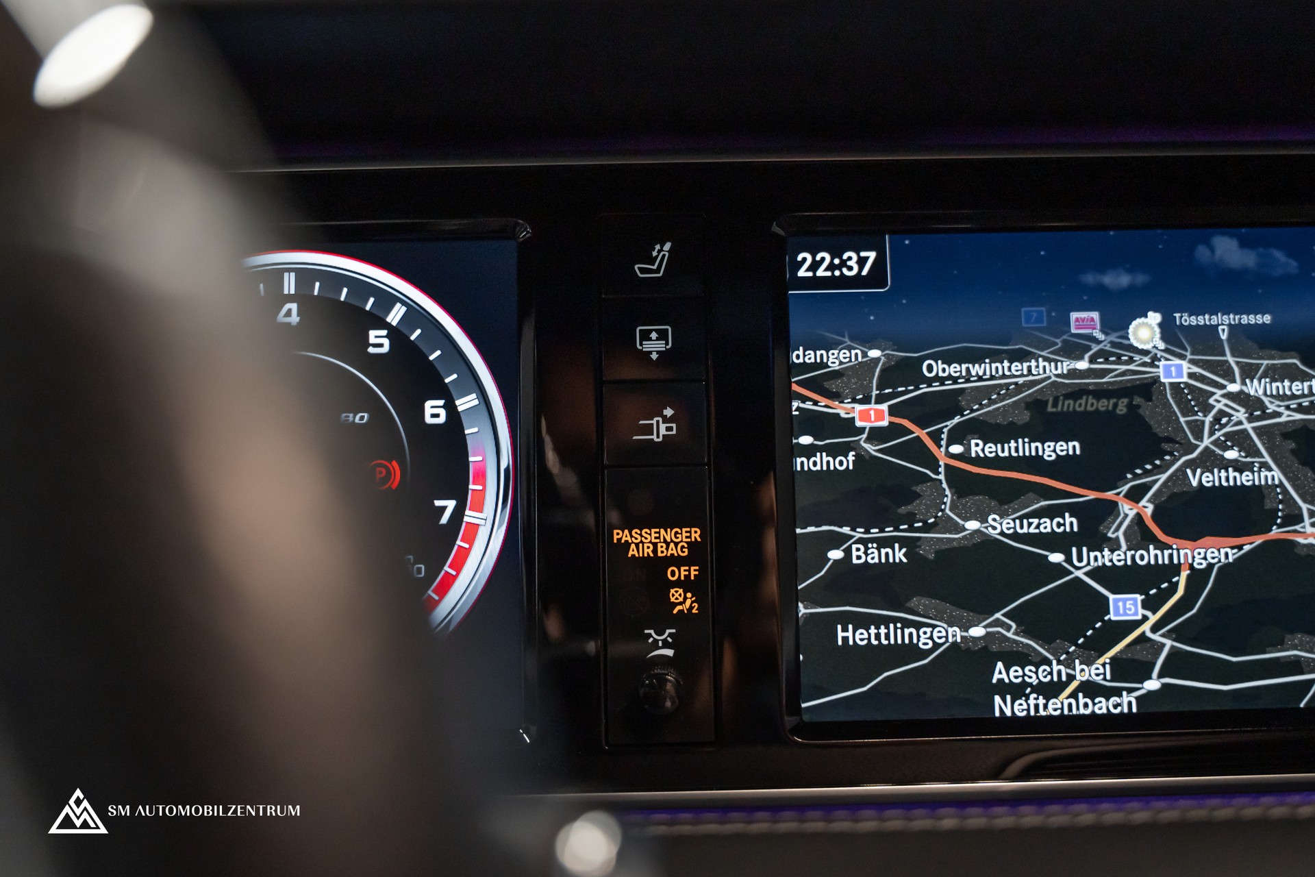 MERCEDES-BENZ S 63 V8 AMG Coupé / Sonderlackierung Designo / Panorama / Burmester-image-27
