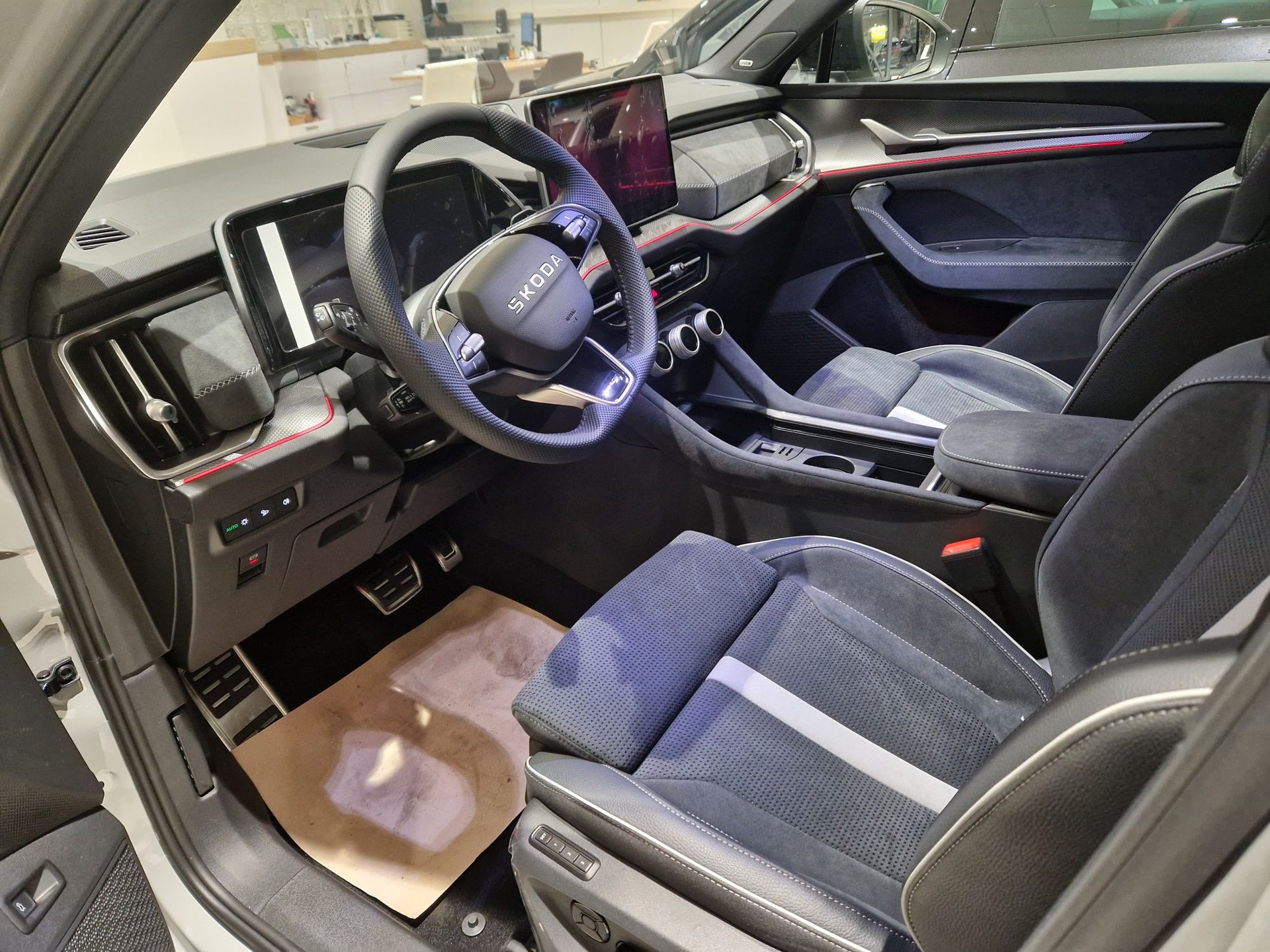 SKODA Kodiaq 2.0 TSI Sportline 4x4-image-7