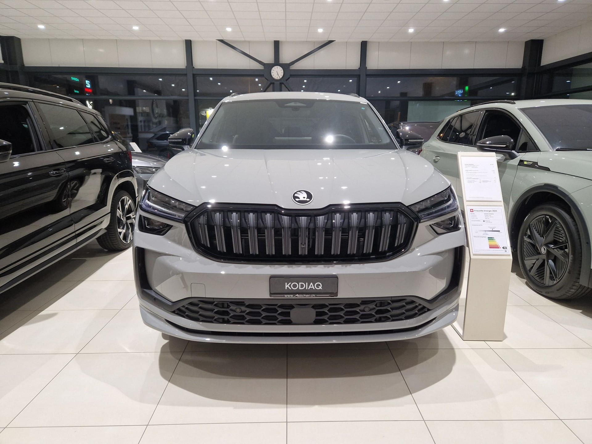 SKODA Kodiaq 2.0 TSI Sportline 4x4-image-2