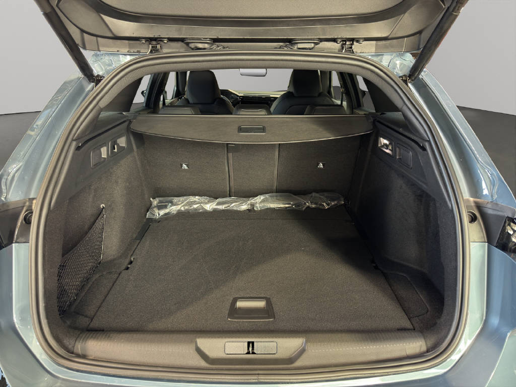 PEUGEOT 308 SW 1.2 Hybrid GT-image-12