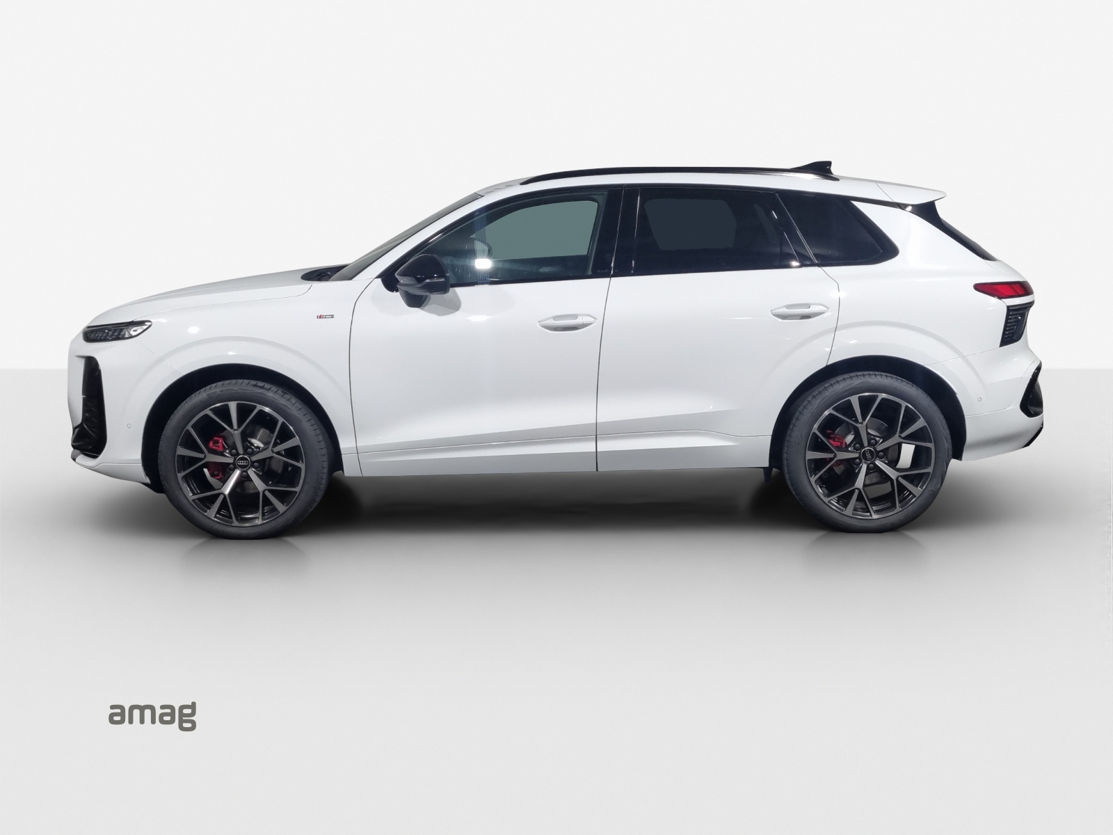 AUDI Q3 SUV 110 kW TFSI S tronic-image-1