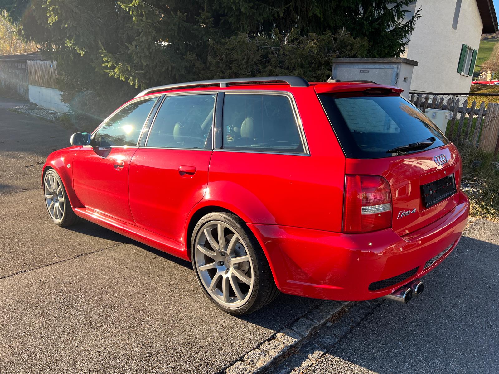 AUDI RS4 Avant quattro-image-4