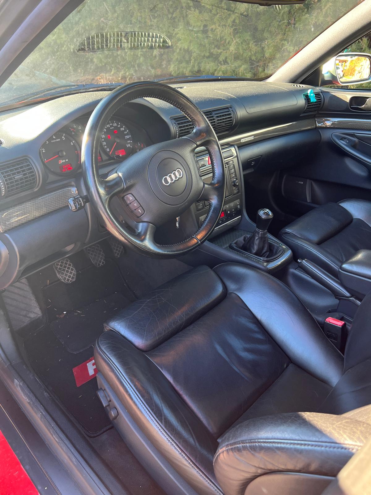 AUDI RS4 Avant quattro-image-9
