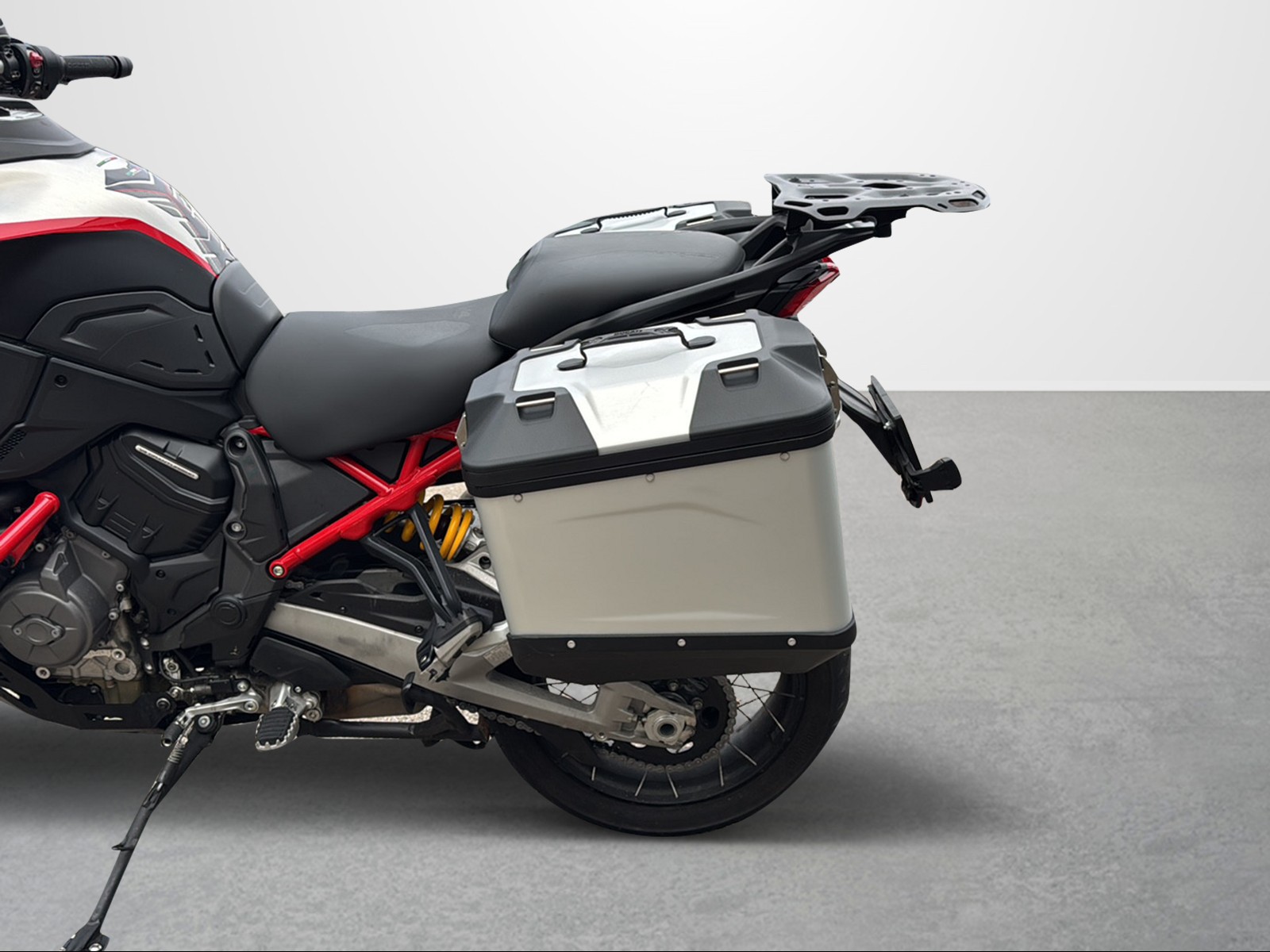DUCATI Multistrada V4 Rally Travel Adventure-showroom-element-3