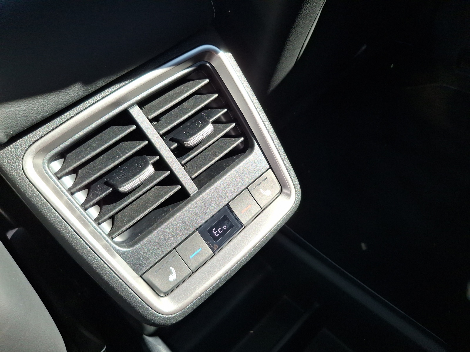 SKODA Enyaq 4x4 RS-image-15