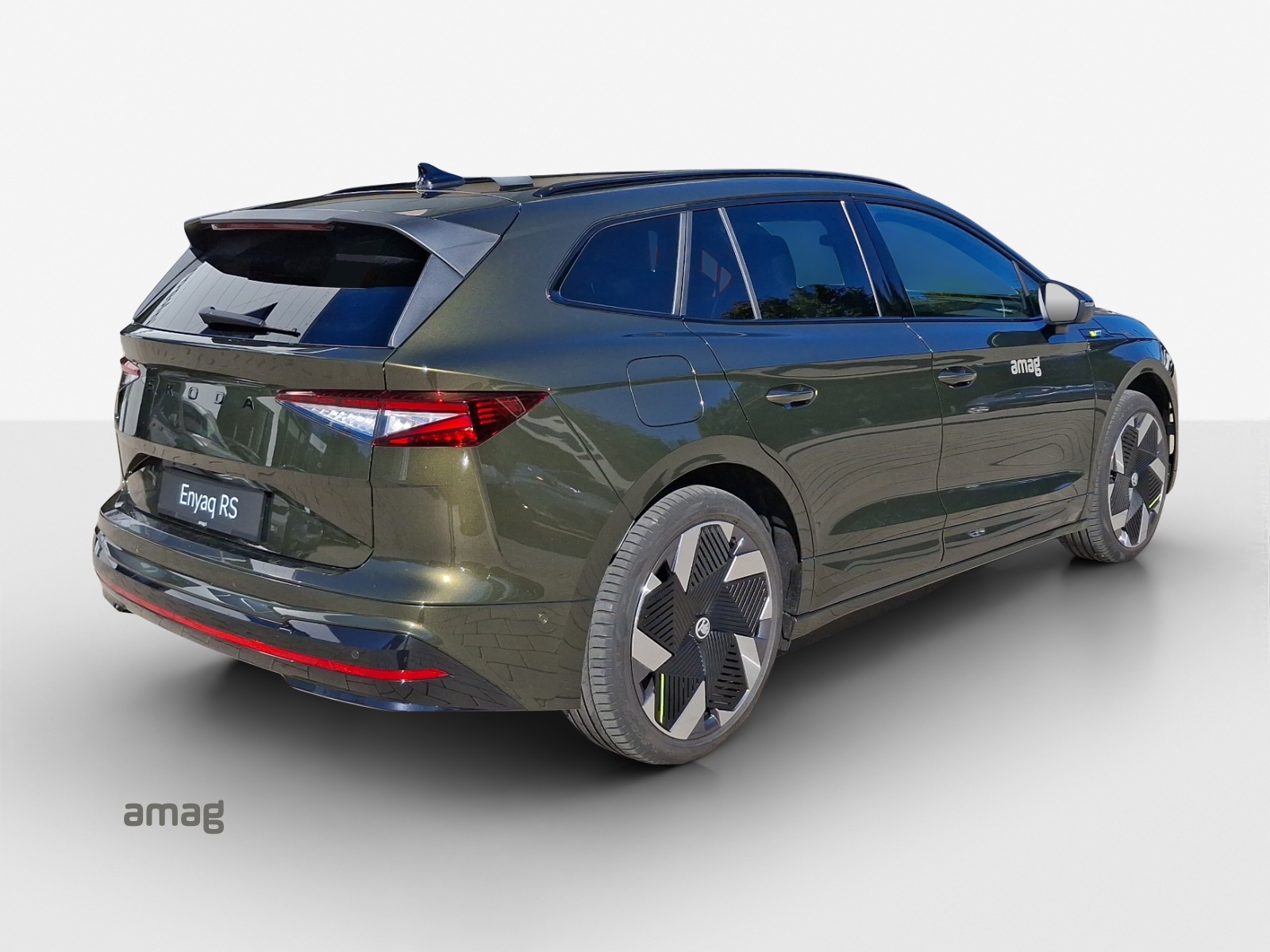 SKODA Enyaq 4x4 RS-image-4