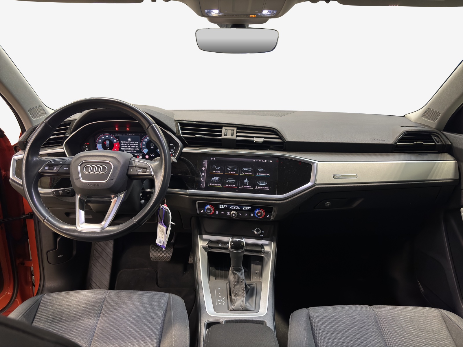 AUDI Q3 35 TFSI Attraction S-tronic-image-8