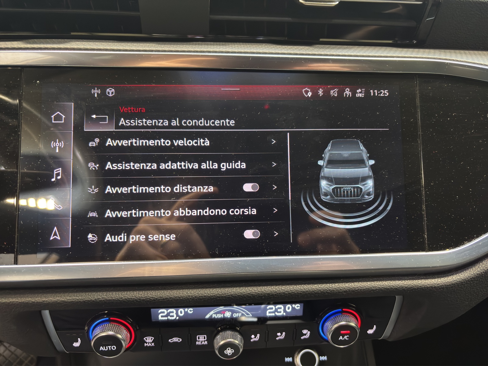 AUDI Q3 35 TFSI Attraction S-tronic-image-14